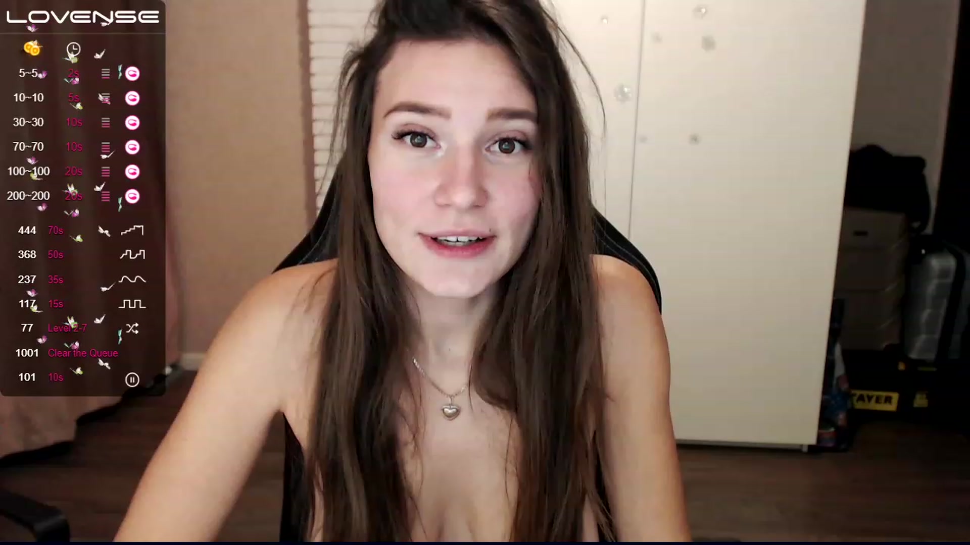 Gallery image thumbnail from HollyMollyy's myfreecams stream on, 12/02/2022, 01:03 image 12 of 20