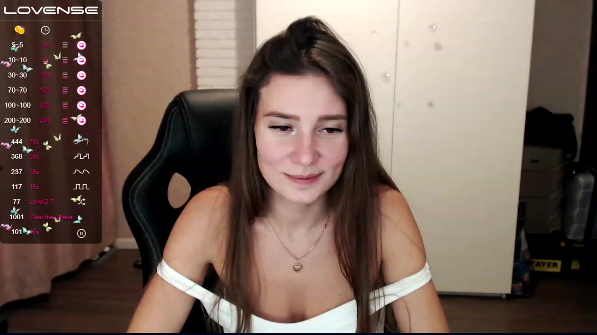 Gallery image thumbnail from HollyMollyy's myfreecams stream on, 12/02/2022, 01:03 image 20 of 20