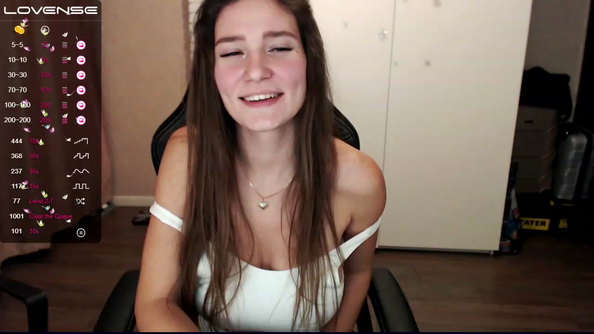 Gallery image thumbnail from HollyMollyy's myfreecams stream on, 12/02/2022, 01:03 image 3 of 20