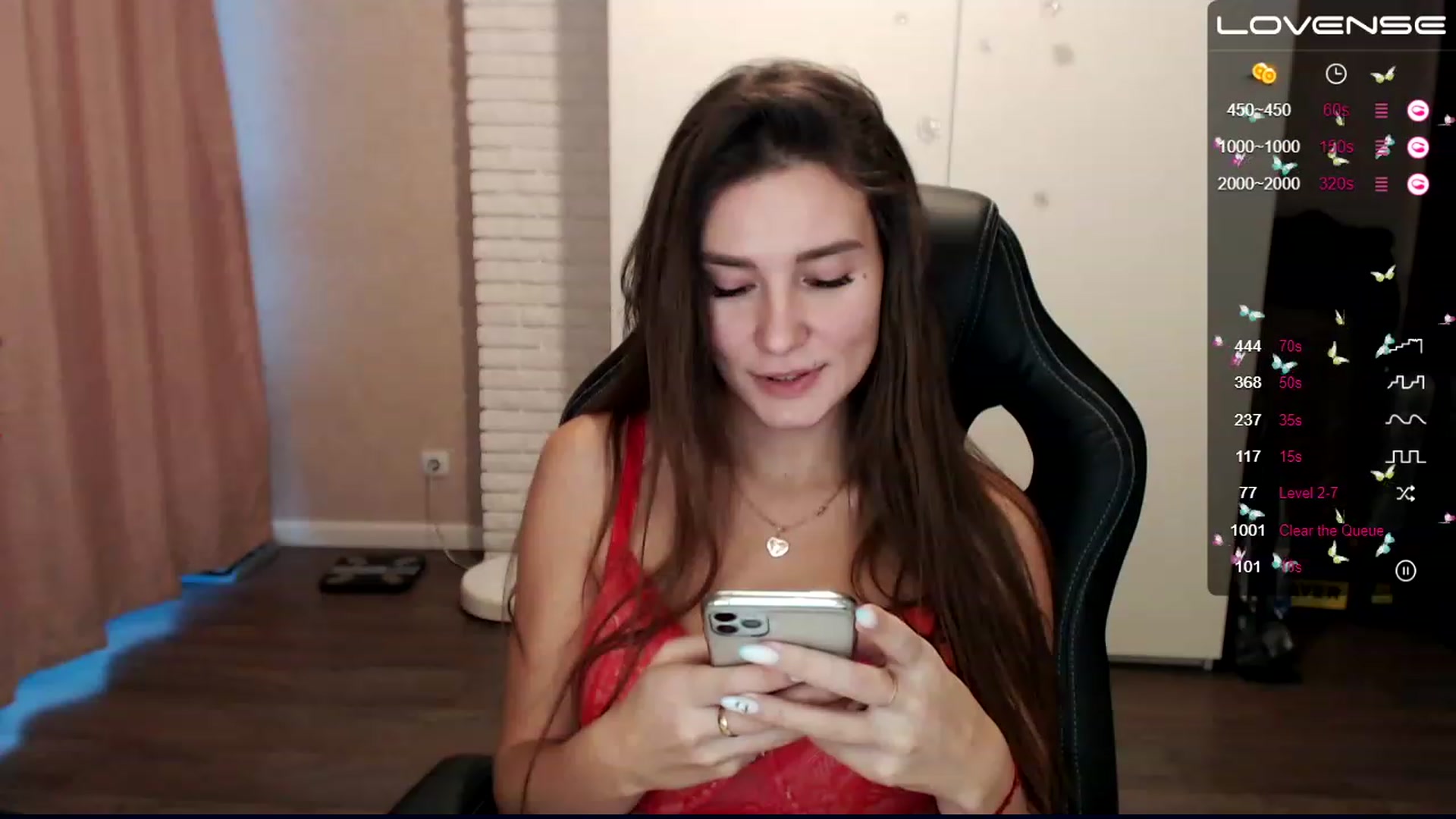 Gallery image thumbnail from HollyMollyy's myfreecams stream on, 12/04/2022, 13:13 image 4 of 20