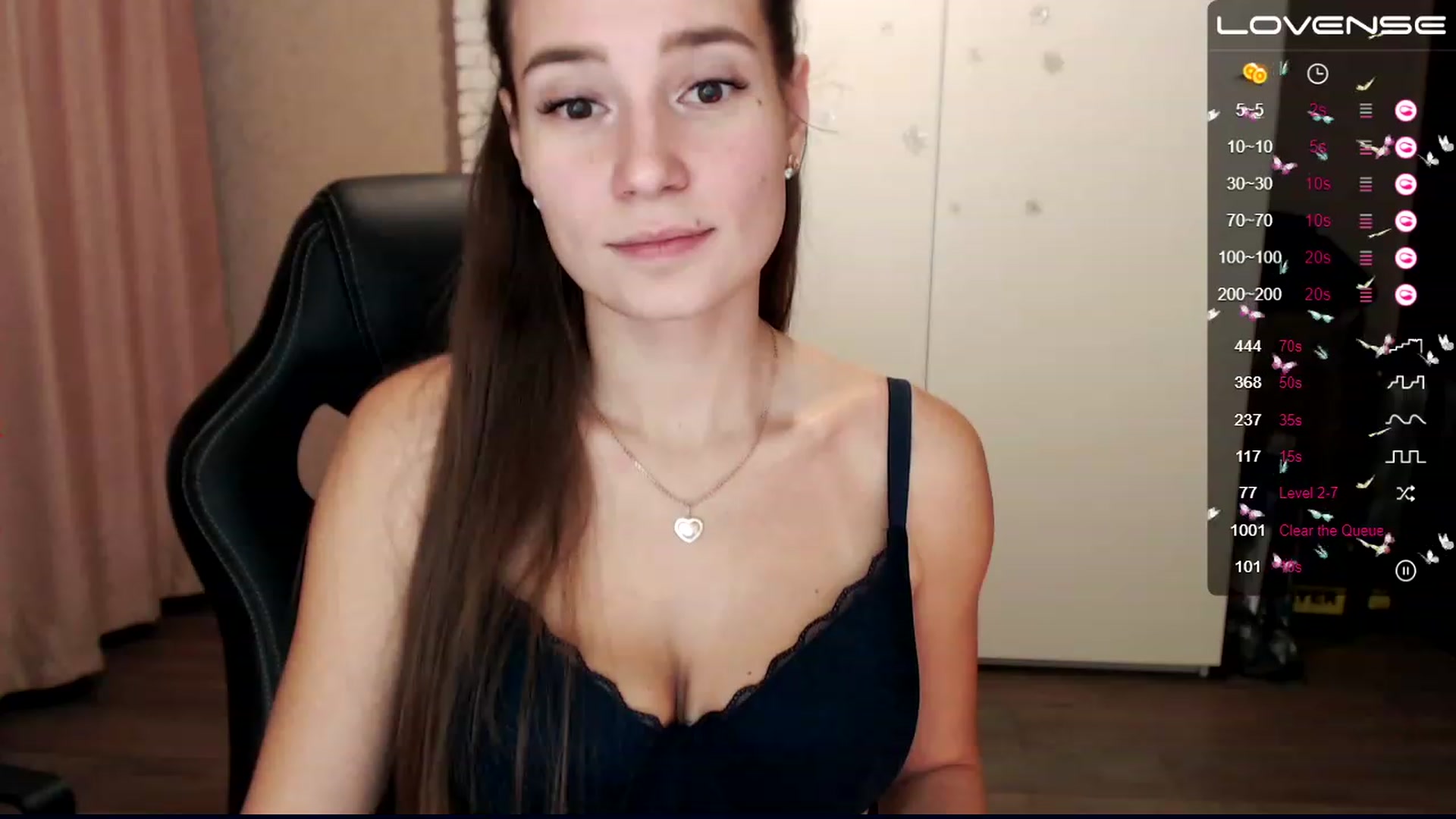 Gallery image thumbnail from HollyMollyy's myfreecams stream on, 12/05/2022, 16:57 image 6 of 20