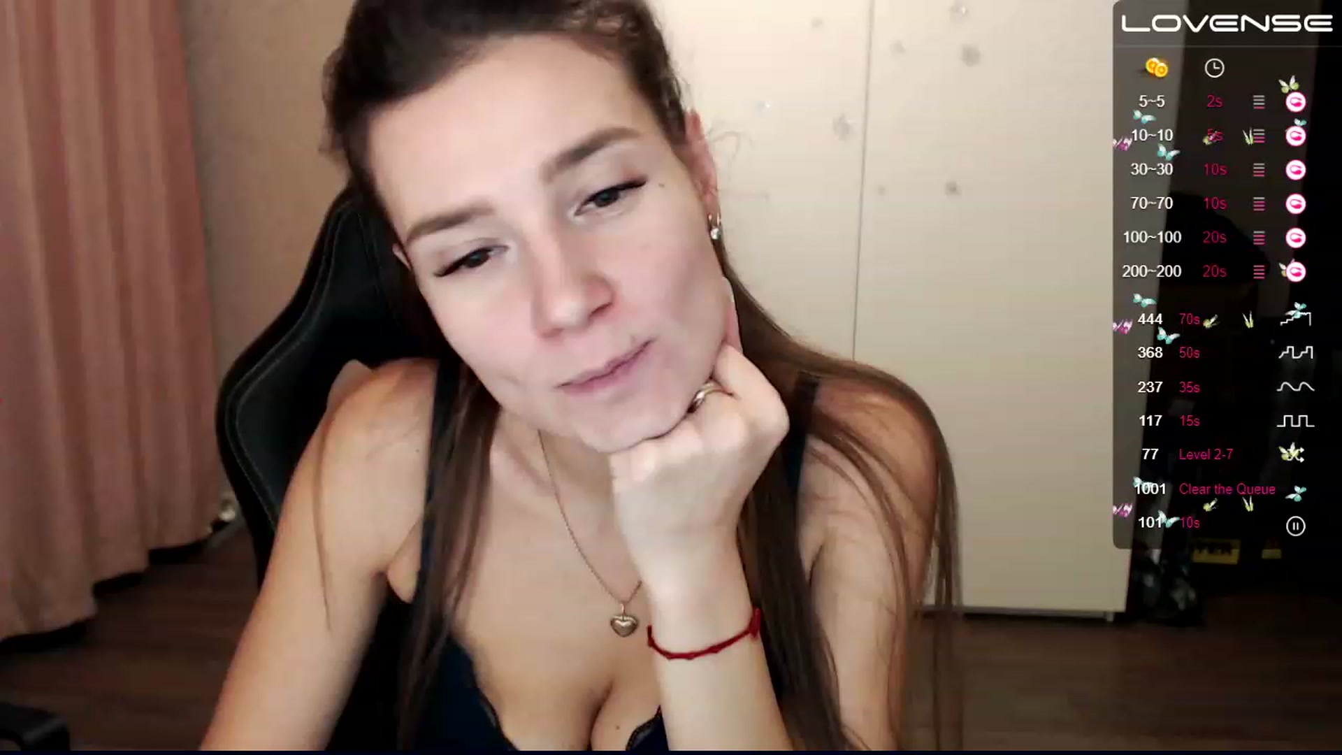 Gallery image thumbnail from HollyMollyy's myfreecams stream on, 12/05/2022, 16:57 image 19 of 20