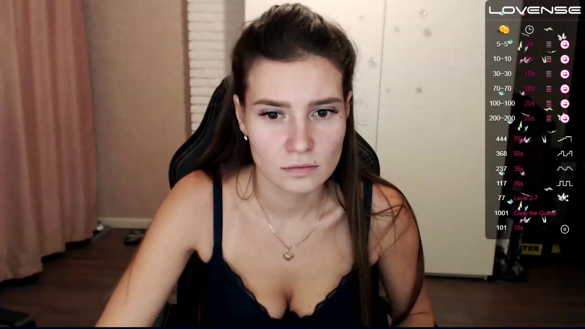 Gallery image thumbnail from HollyMollyy's myfreecams stream on, 12/05/2022, 18:11 image 4 of 20