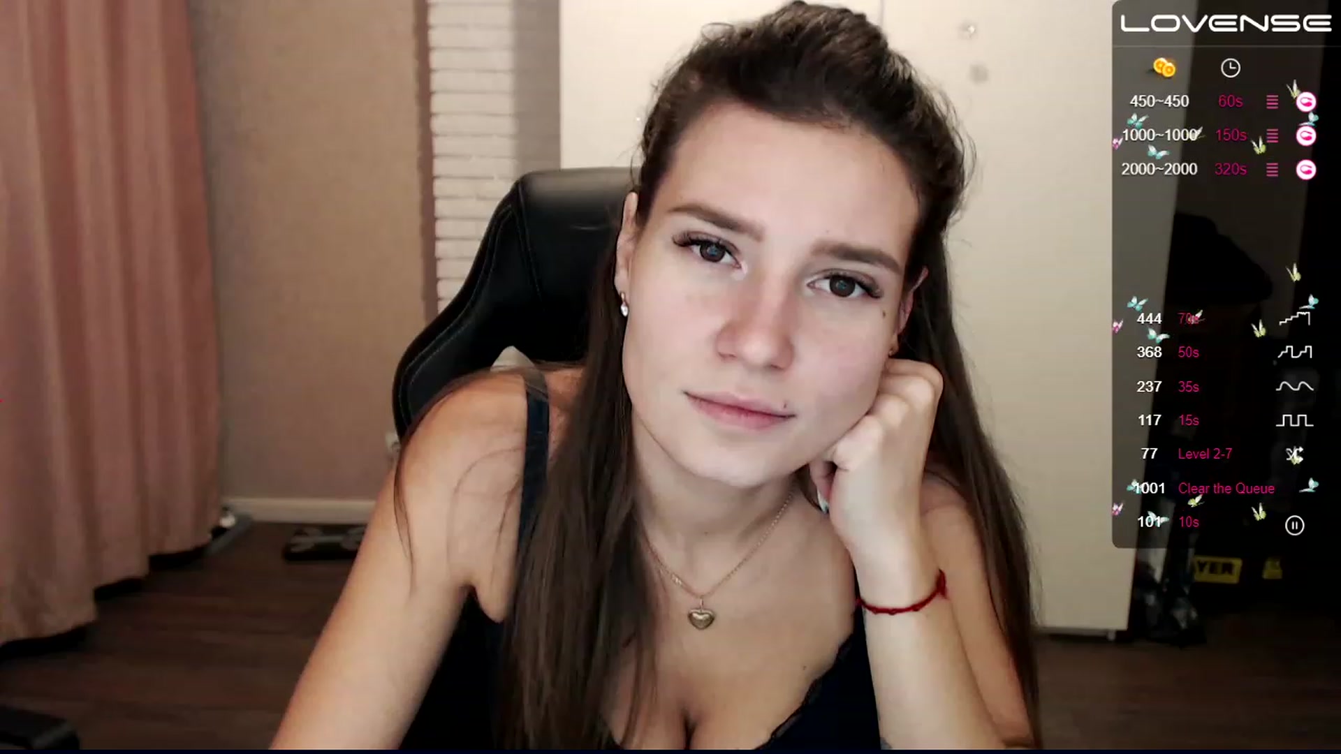 Gallery image thumbnail from HollyMollyy's myfreecams stream on, 12/05/2022, 18:11 image 2 of 20