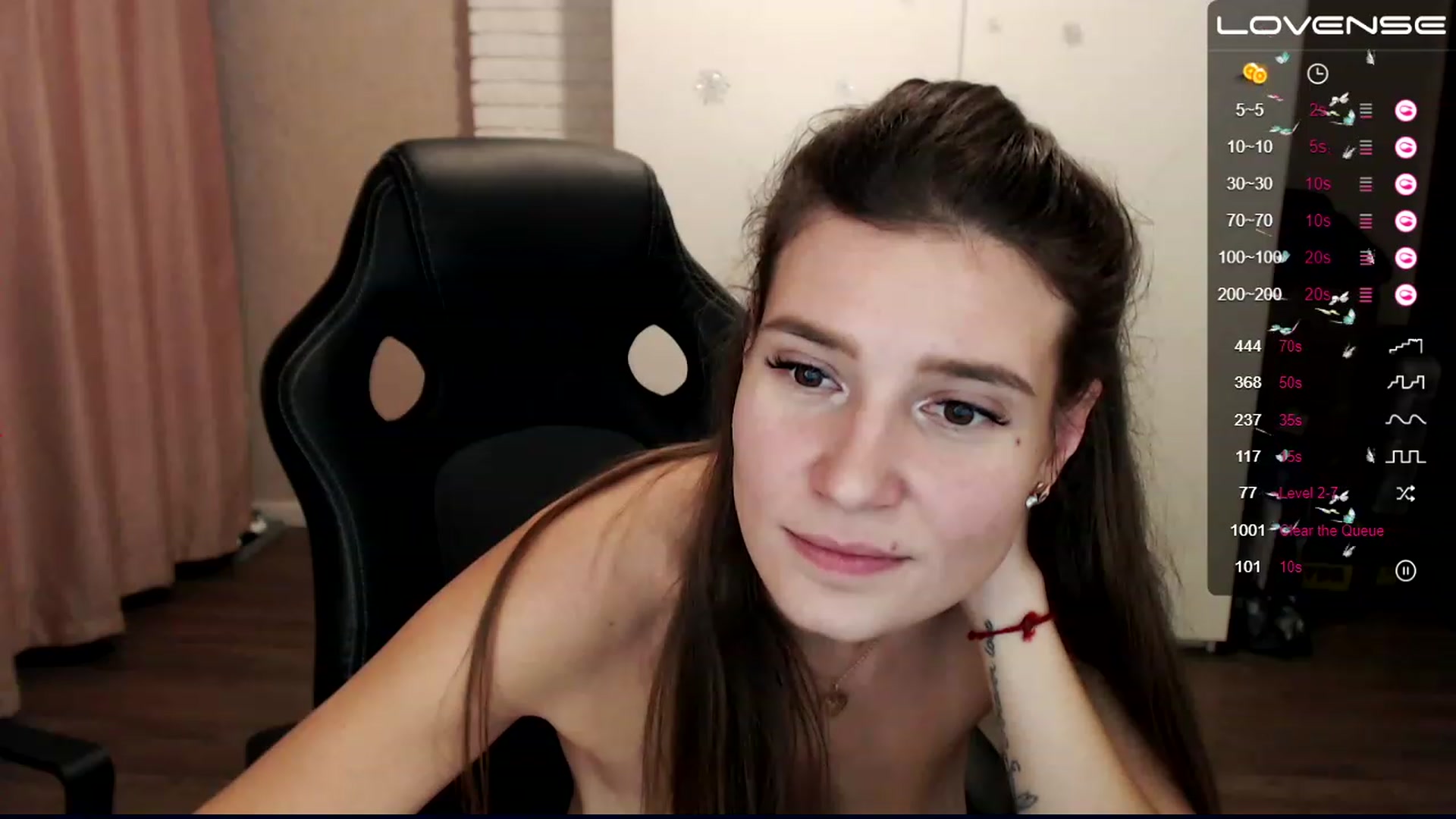 Gallery image thumbnail from HollyMollyy's myfreecams stream on, 12/05/2022, 22:20 image 19 of 20