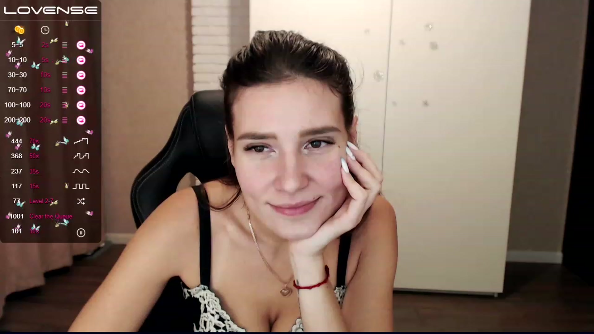 Gallery image thumbnail from HollyMollyy's myfreecams stream on, 12/06/2022, 16:41 image 20 of 20