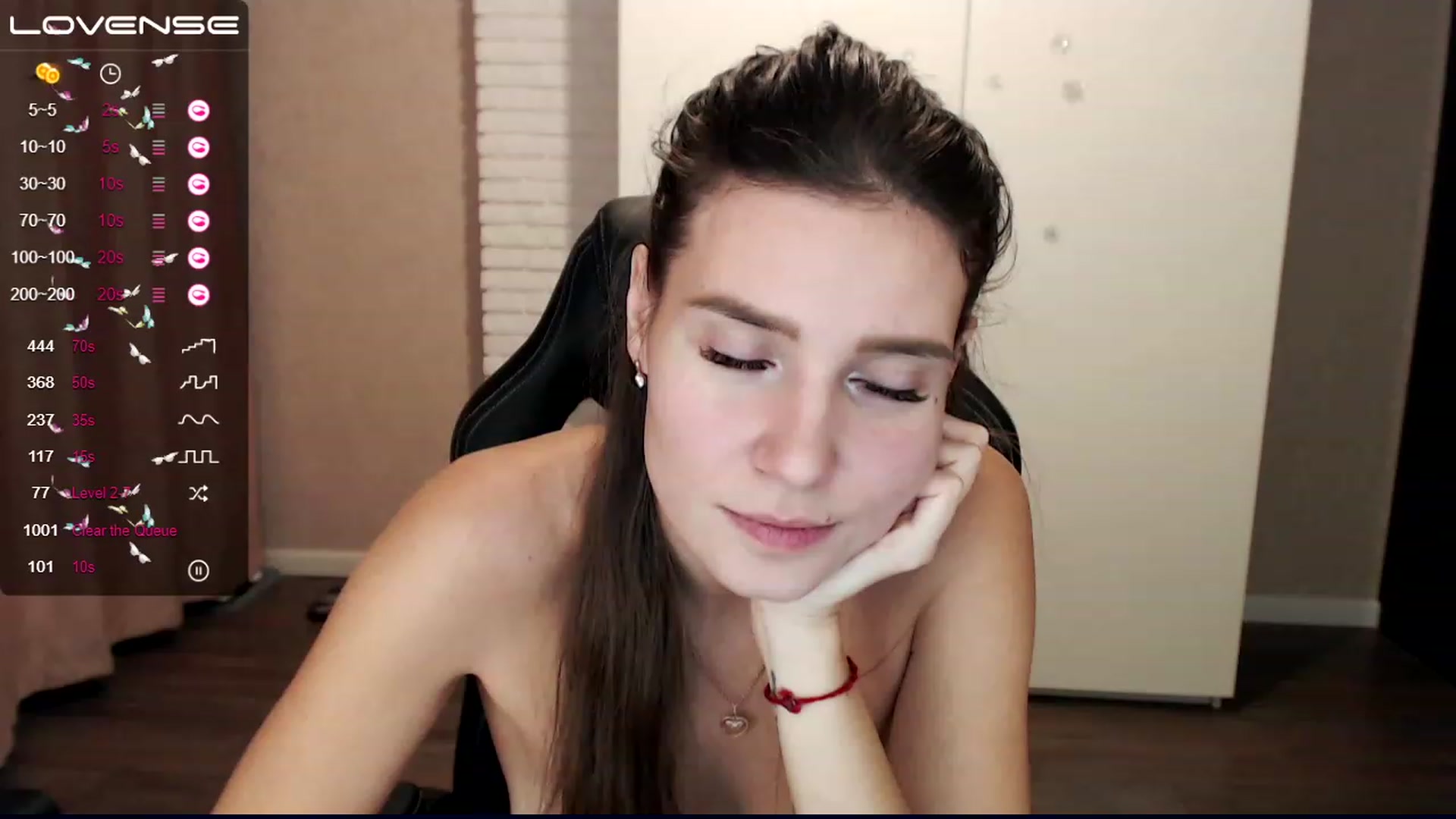 Gallery image thumbnail from HollyMollyy's myfreecams stream on, 12/06/2022, 18:49 image 9 of 20