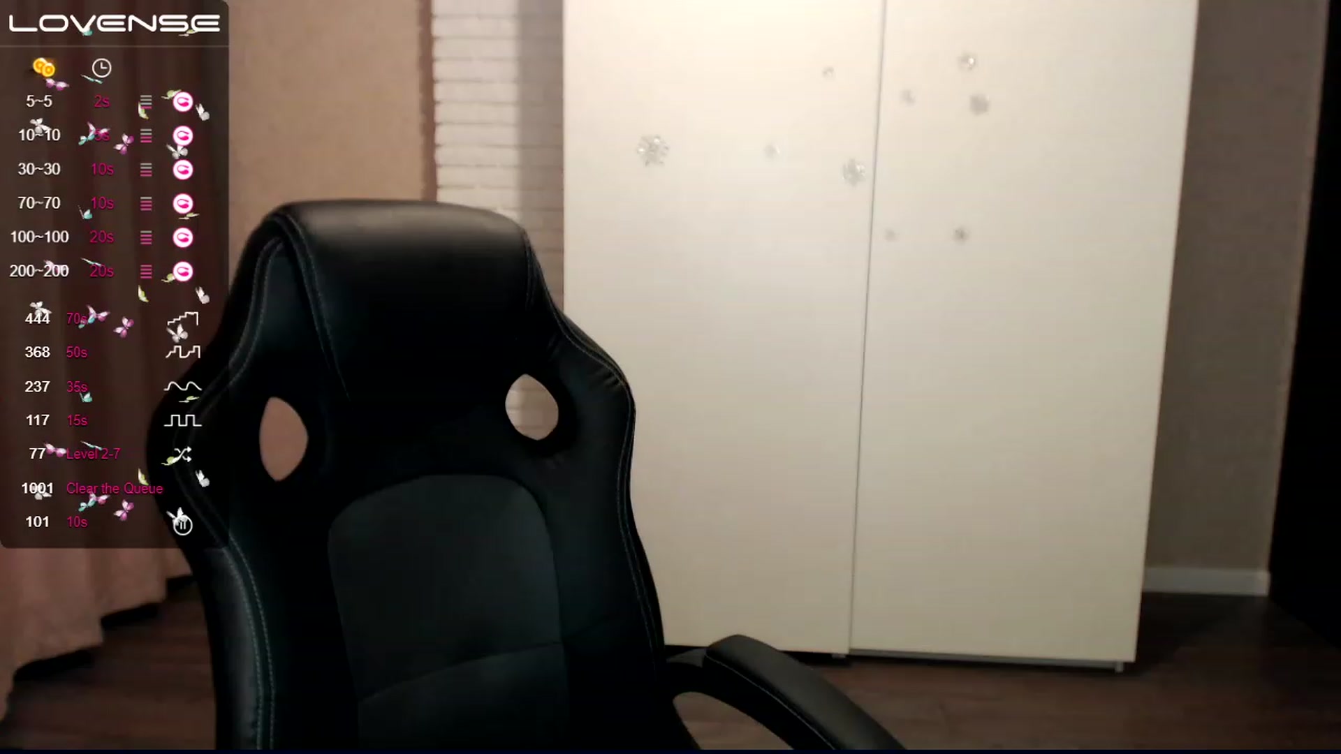 Gallery image thumbnail from HollyMollyy's myfreecams stream on, 12/06/2022, 18:49 image 2 of 20