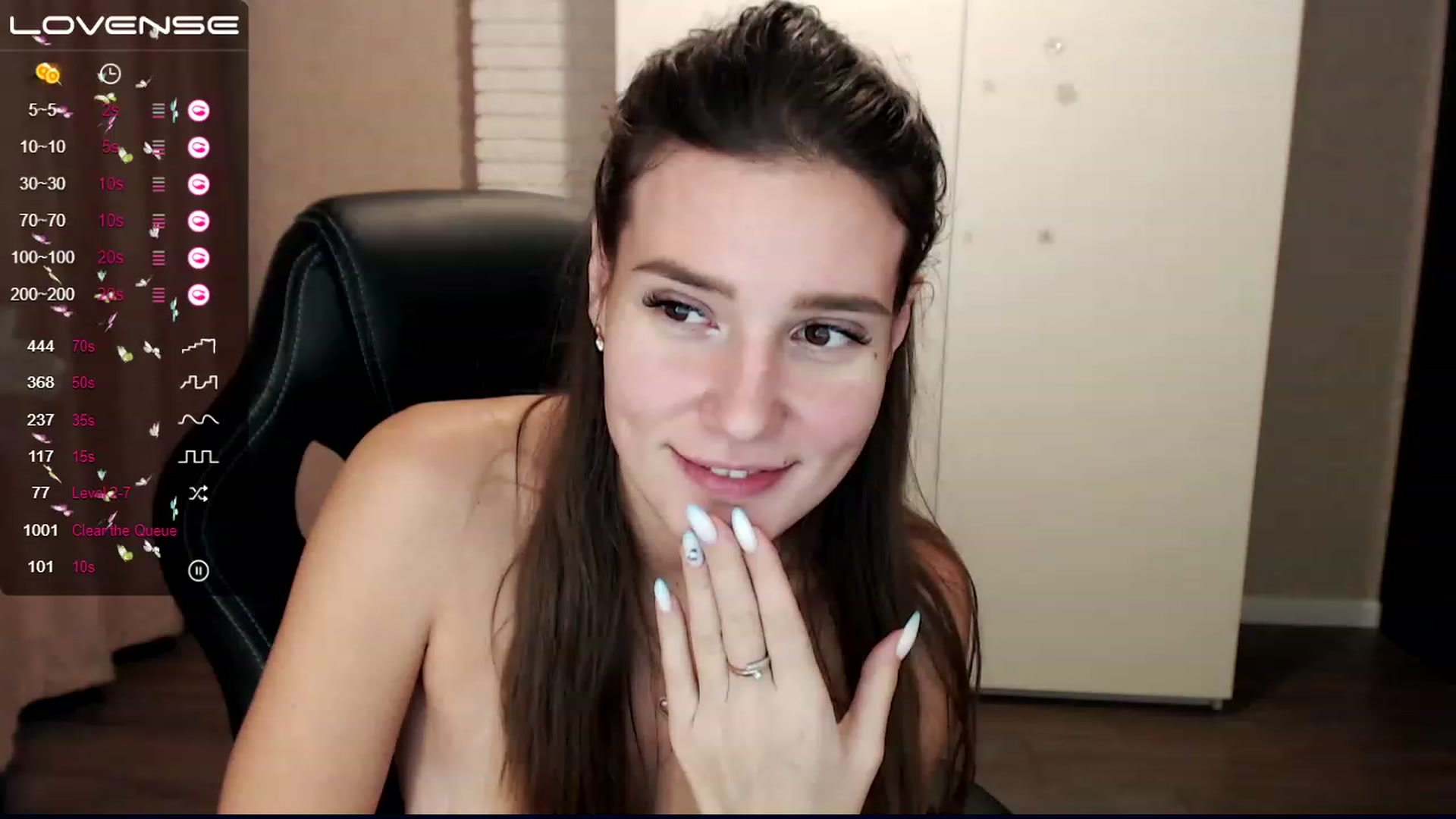 Gallery image thumbnail from HollyMollyy's myfreecams stream on, 12/06/2022, 21:41 image 20 of 20