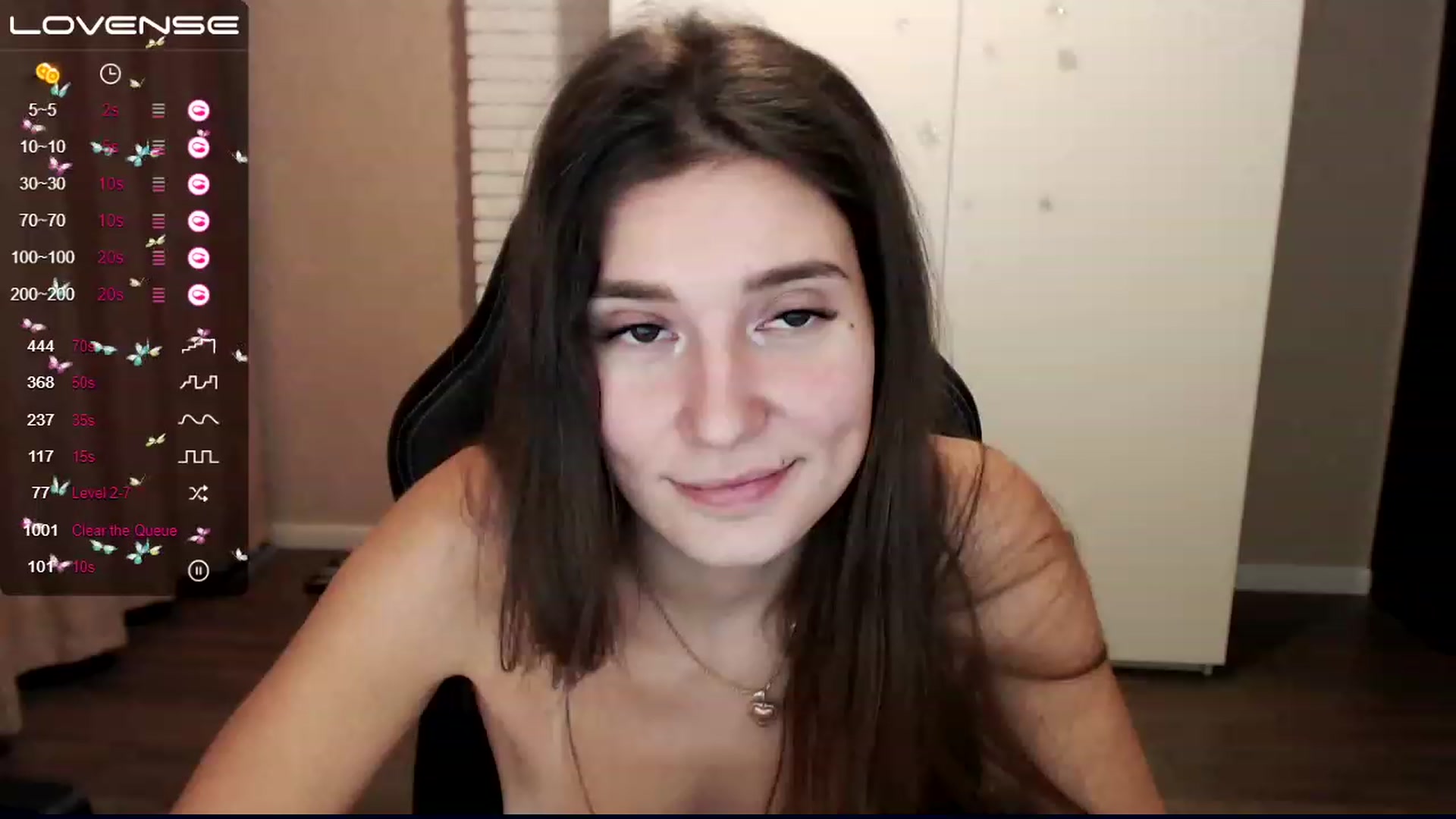 Gallery image thumbnail from HollyMollyy's myfreecams stream on, 12/07/2022, 14:39 image 17 of 20