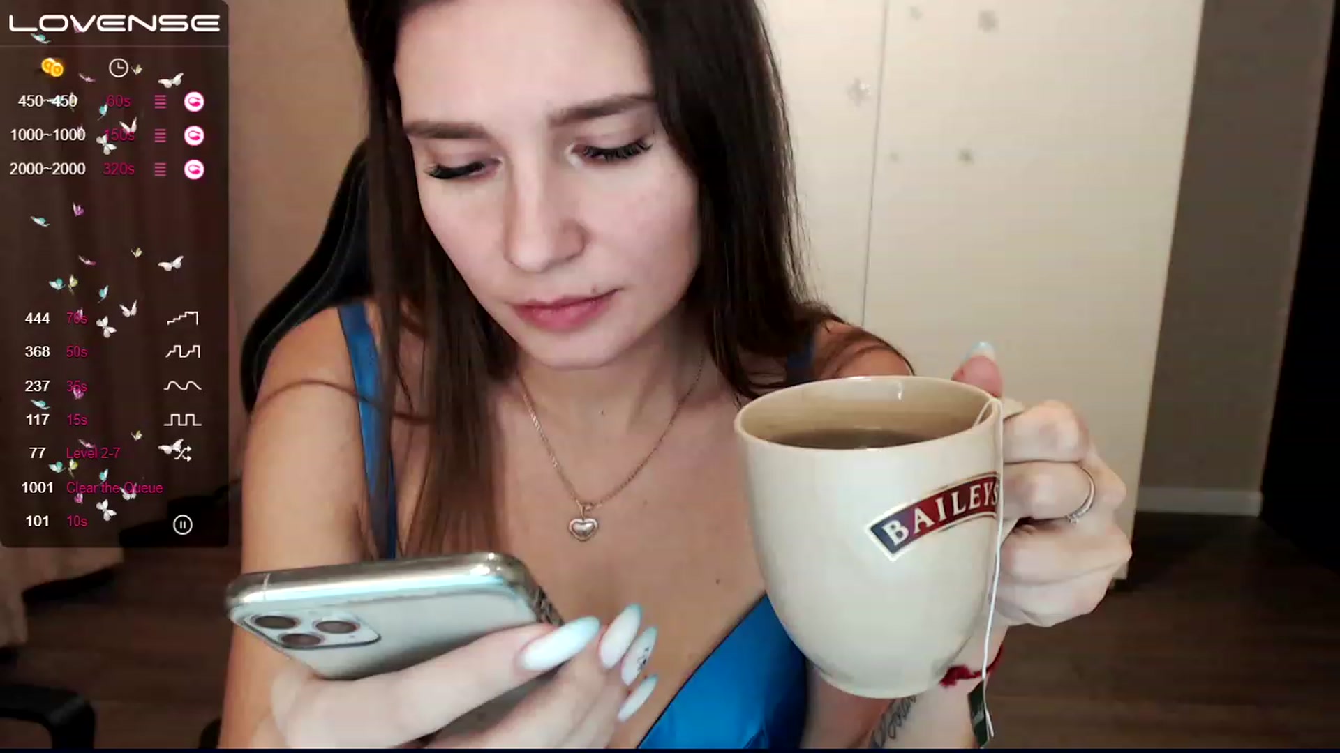 Gallery image thumbnail from HollyMollyy's myfreecams stream on, 12/07/2022, 15:19 image 10 of 20