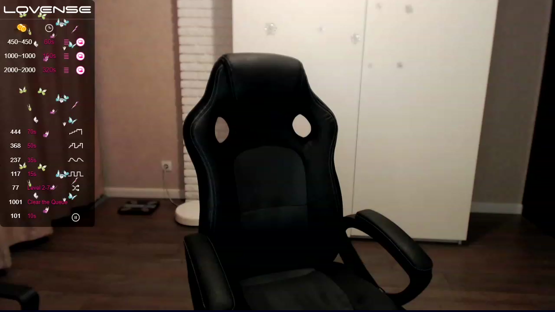 Gallery image thumbnail from HollyMollyy's myfreecams stream on, 12/07/2022, 15:19 image 5 of 20