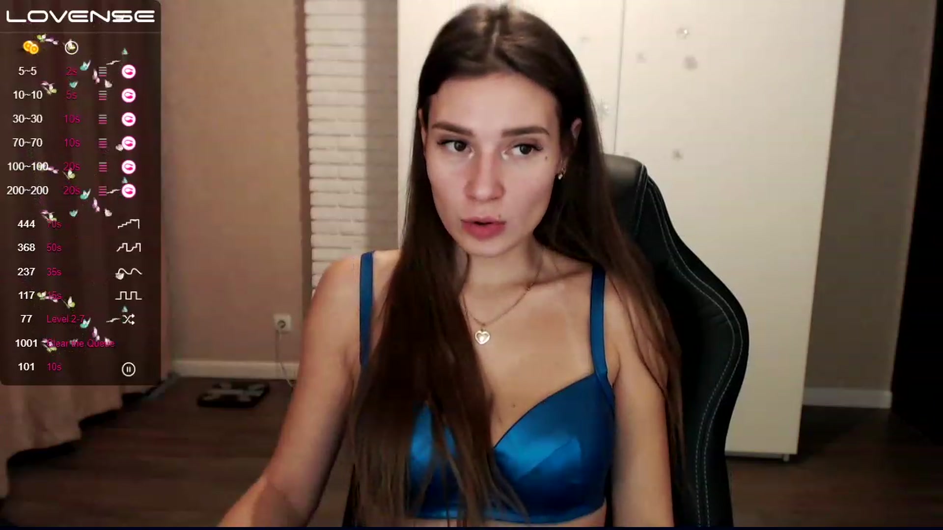 Gallery image thumbnail from HollyMollyy's myfreecams stream on, 12/07/2022, 23:43 image 5 of 20