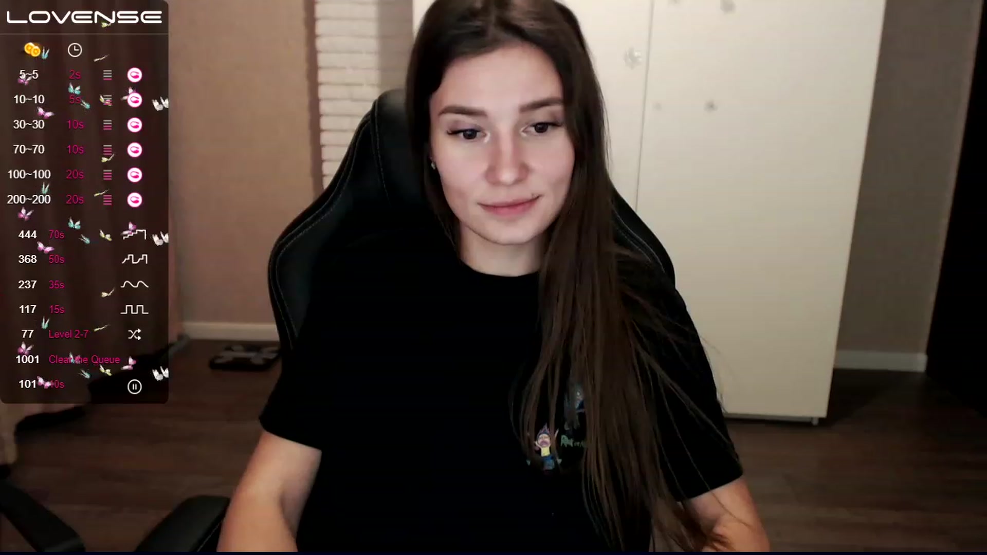 Gallery image thumbnail from HollyMollyy's myfreecams stream on, 12/08/2022, 24:47 image 2 of 20