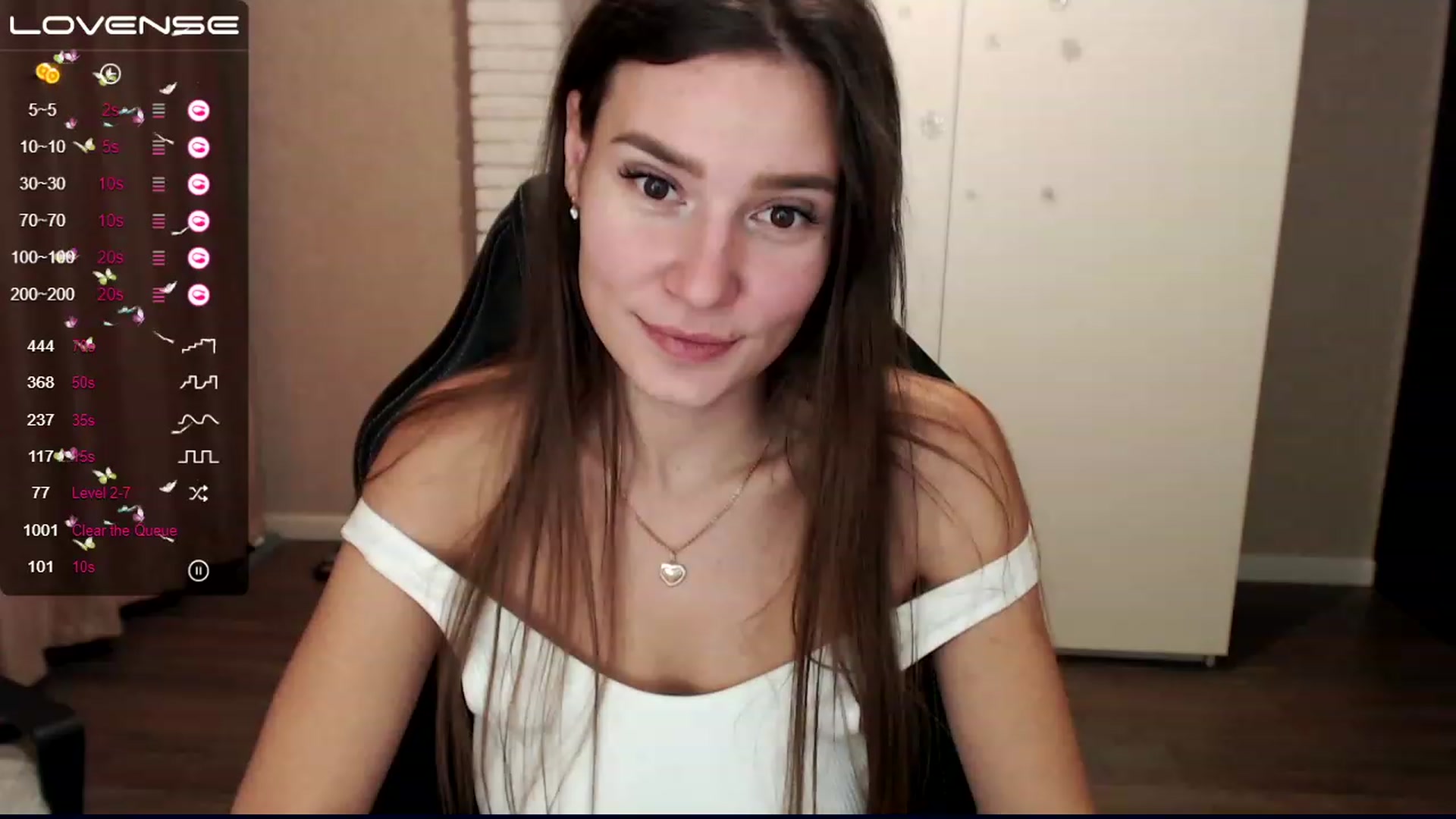 Gallery image thumbnail from HollyMollyy's myfreecams stream on, 12/10/2022, 17:49 image 9 of 20