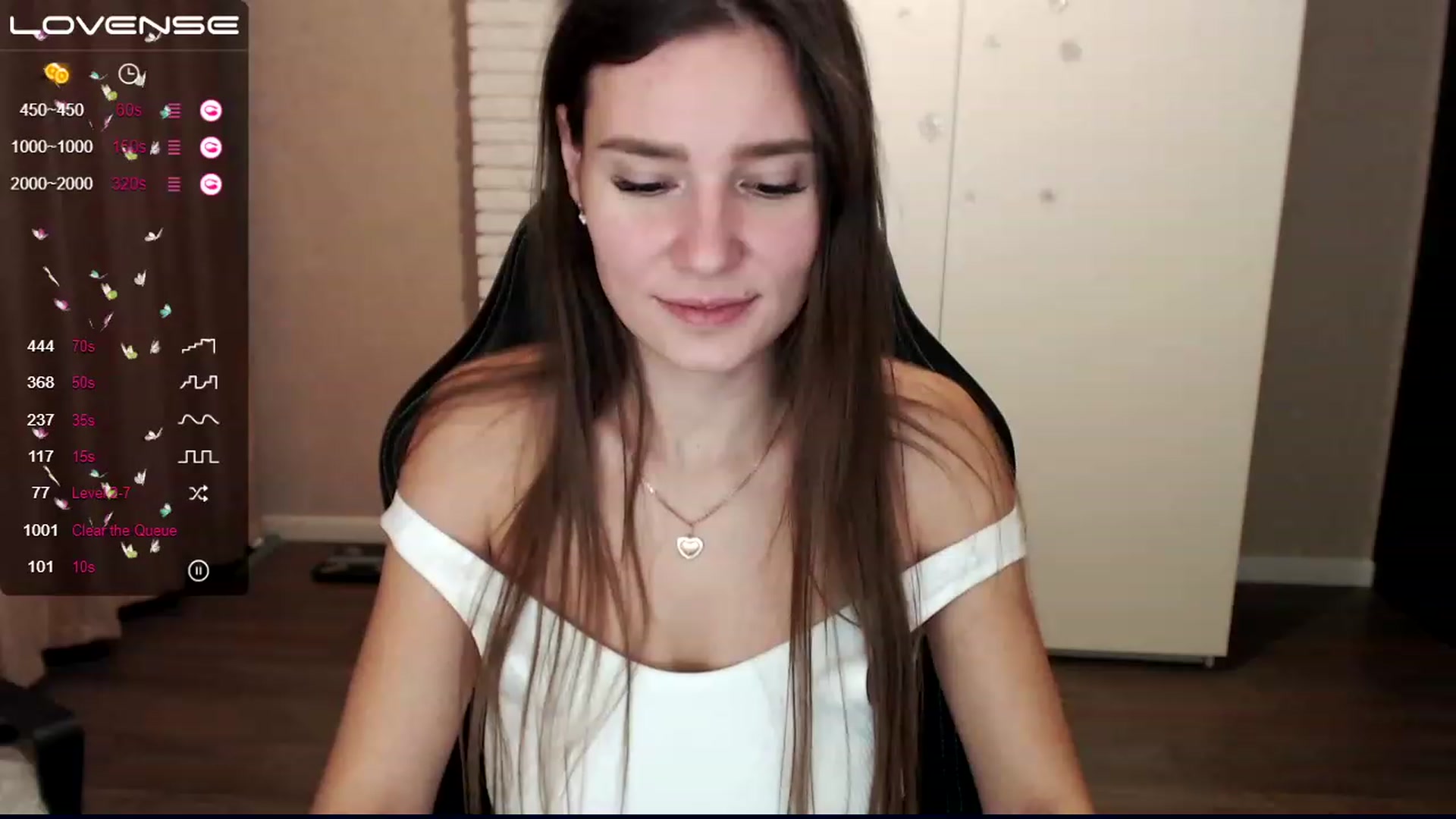 Gallery image thumbnail from HollyMollyy's myfreecams stream on, 12/10/2022, 17:49 image 10 of 20