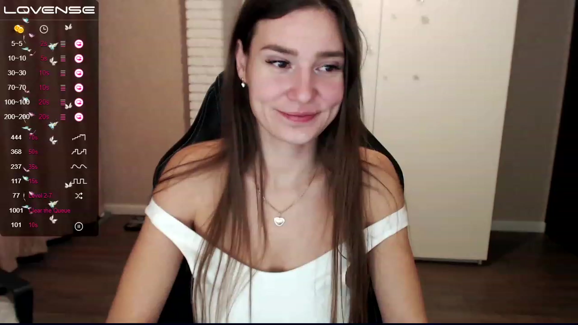 Gallery image thumbnail from HollyMollyy's myfreecams stream on, 12/10/2022, 17:49 image 11 of 20