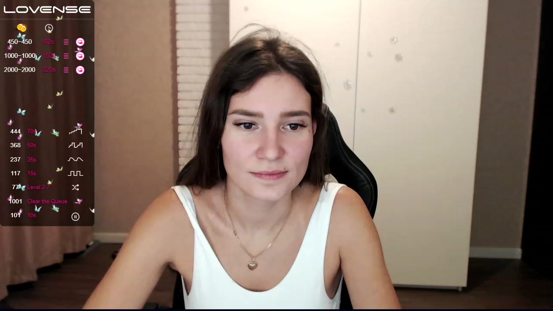 Gallery image thumbnail from HollyMollyy's myfreecams stream on, 12/10/2022, 18:39 image 1 of 20