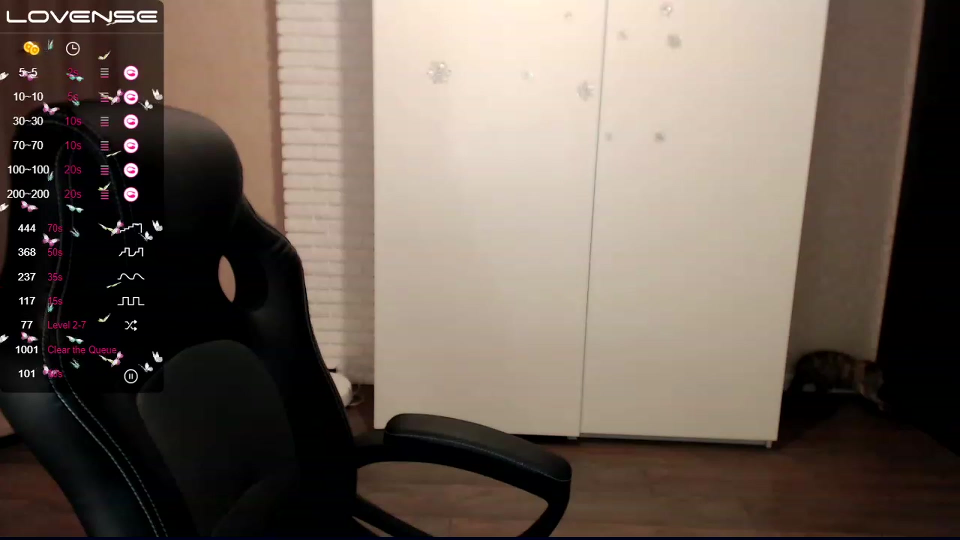 Gallery image thumbnail from HollyMollyy's myfreecams stream on, 12/12/2022, 23:58 image 18 of 20