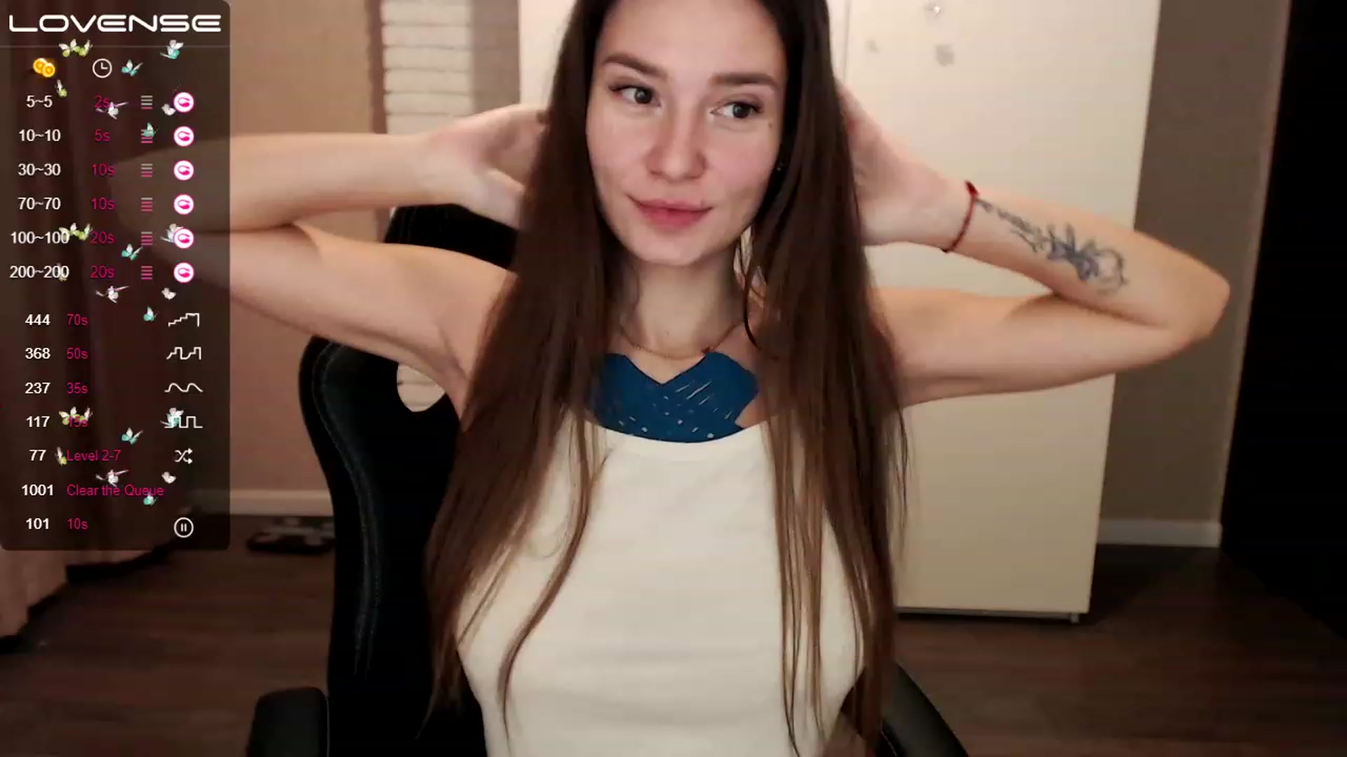 Gallery image thumbnail from HollyMollyy's myfreecams stream on, 12/16/2022, 24:10 image 8 of 20