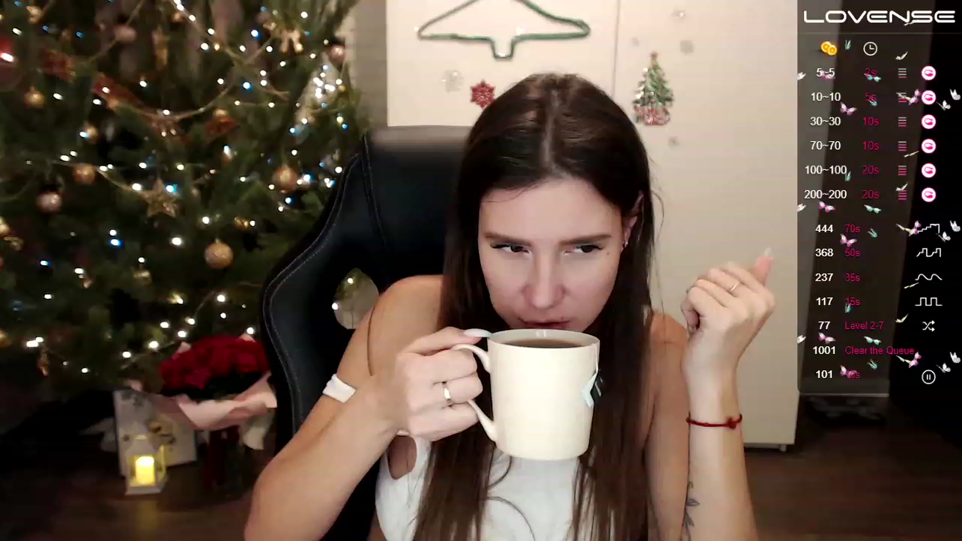 Gallery image thumbnail from HollyMollyy's myfreecams stream on, 12/19/2022, 14:13 image 5 of 20