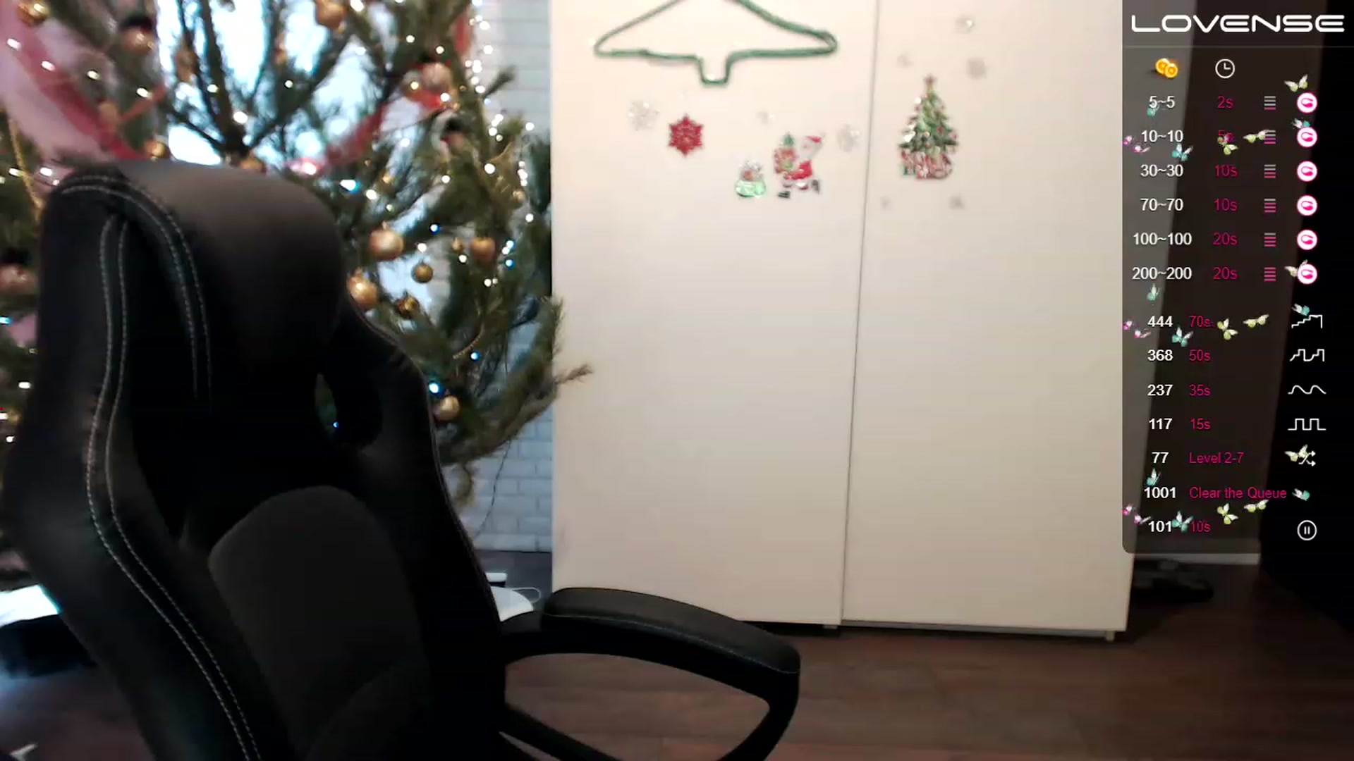 Gallery image thumbnail from HollyMollyy's myfreecams stream on, 12/29/2022, 10:31 image 17 of 20