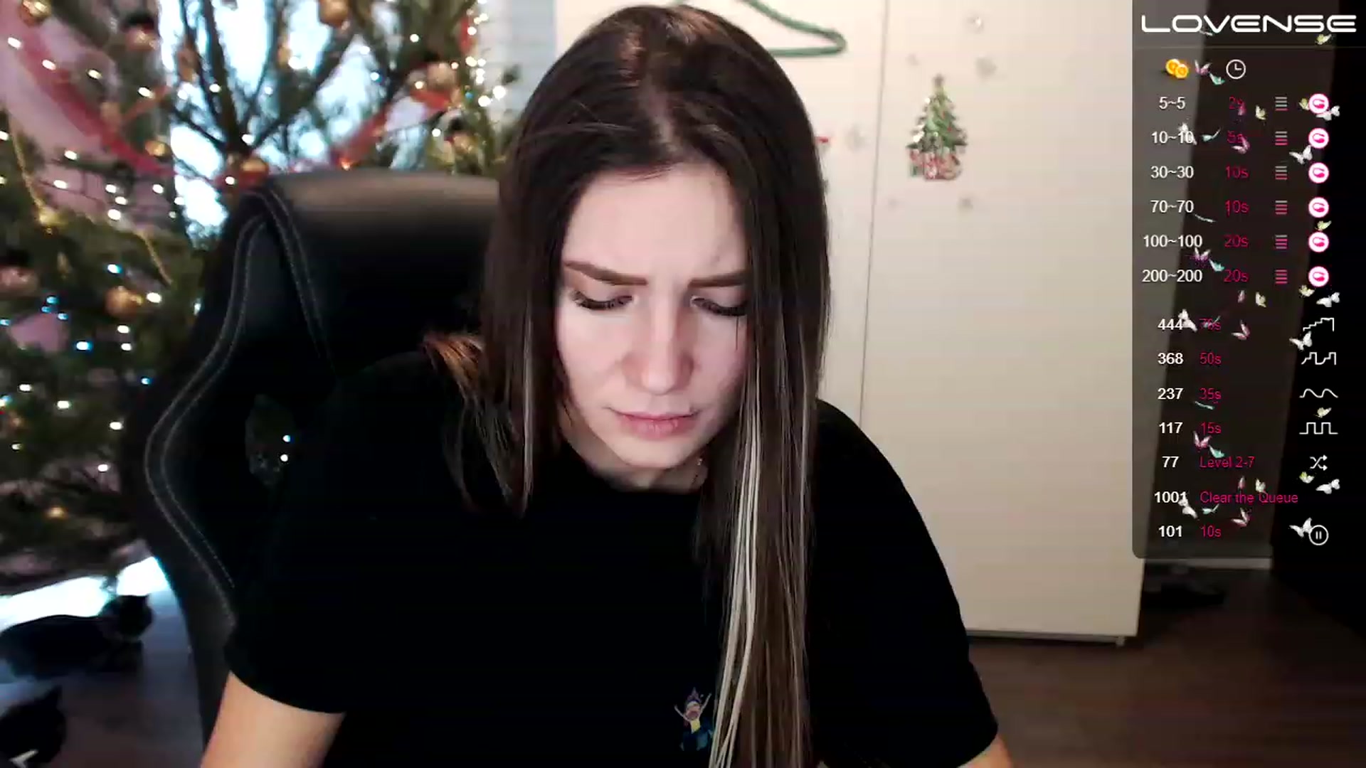 Gallery image thumbnail from HollyMollyy's myfreecams stream on, 12/29/2022, 10:31 image 10 of 20
