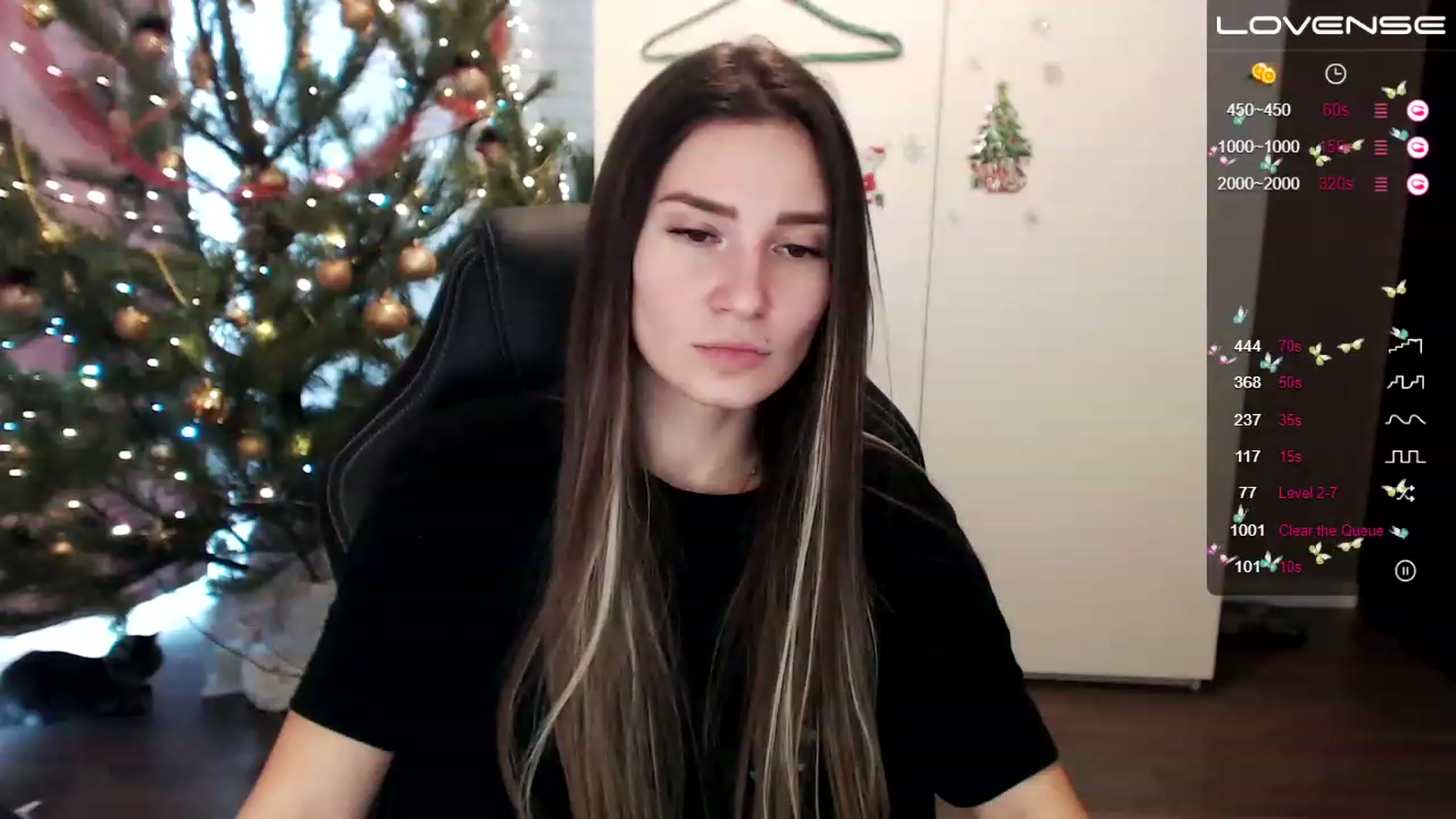 Gallery image thumbnail from HollyMollyy's myfreecams stream on, 12/29/2022, 10:31 image 2 of 20
