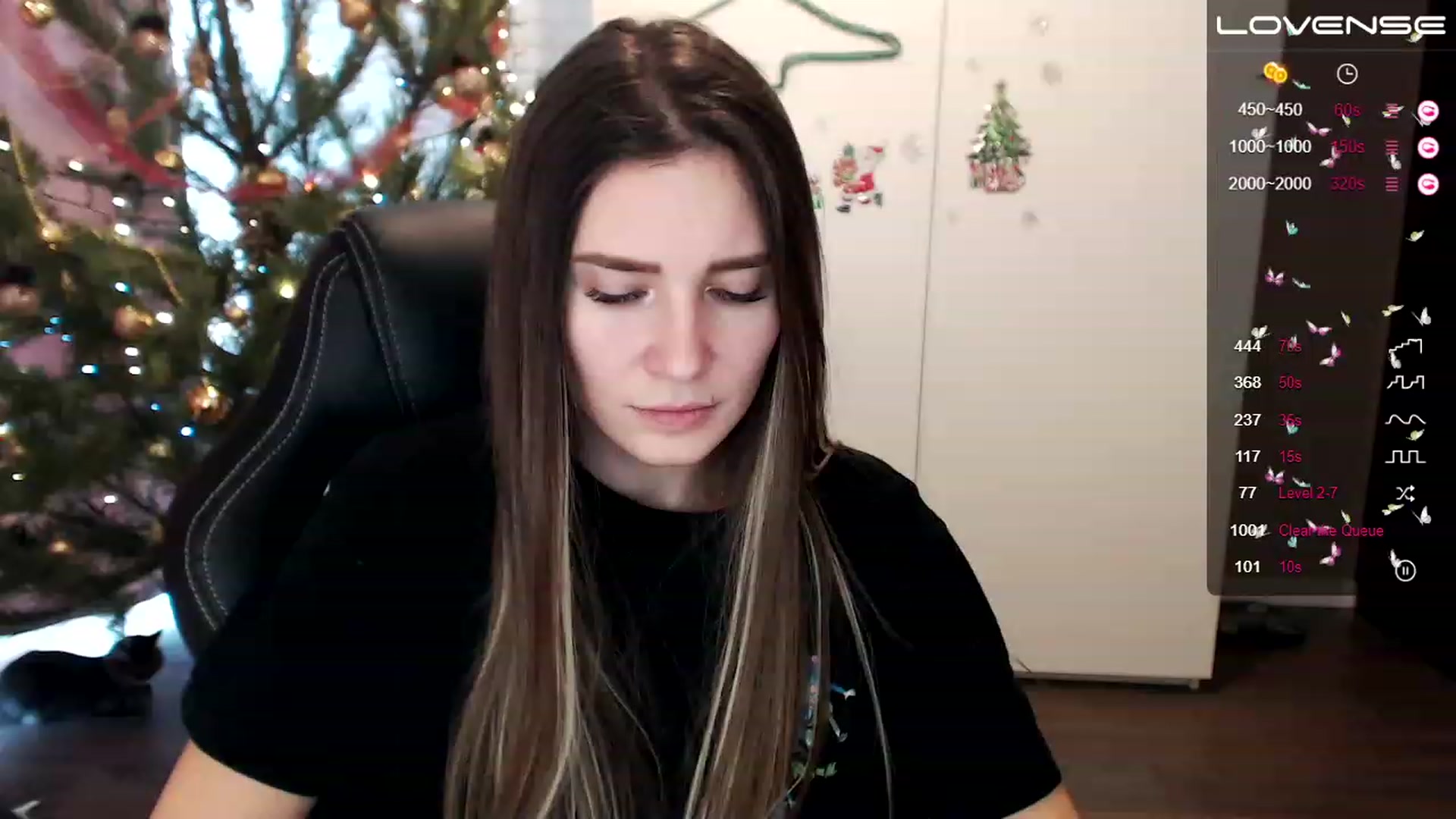 Gallery image thumbnail from HollyMollyy's myfreecams stream on, 12/29/2022, 10:31 image 4 of 20
