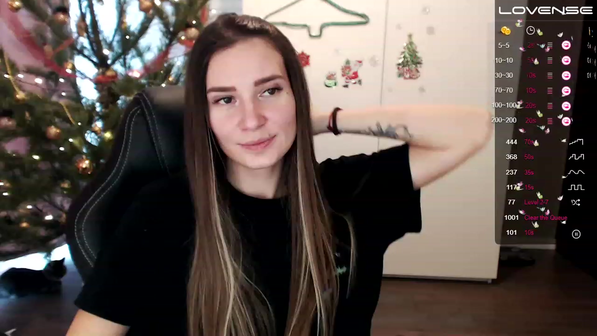 Gallery image thumbnail from HollyMollyy's myfreecams stream on, 12/29/2022, 10:31 image 6 of 20