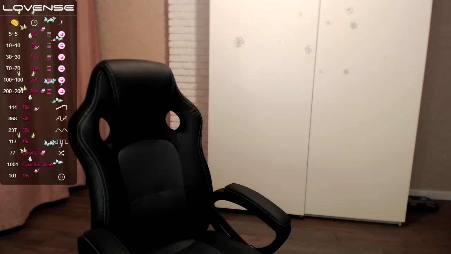 Gallery image thumbnail from HollyMollyy's myfreecams stream on, 01/17/2023, 17:07 image 18 of 20