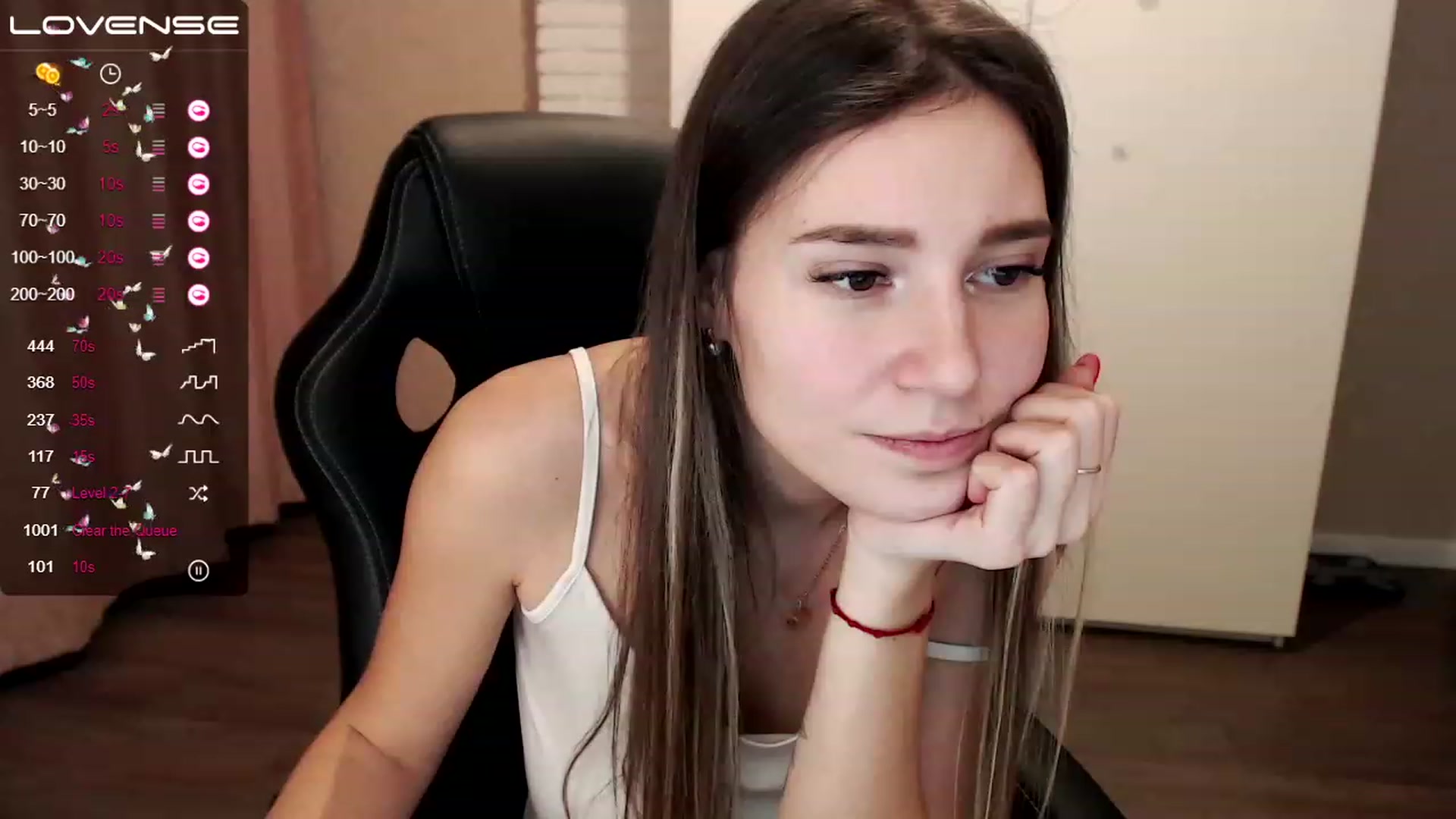 Gallery image thumbnail from HollyMollyy's myfreecams stream on, 01/17/2023, 17:35 image 14 of 20