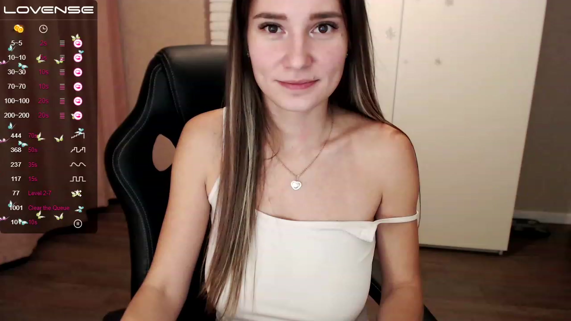 Gallery image thumbnail from HollyMollyy's myfreecams stream on, 01/17/2023, 17:35 image 19 of 20