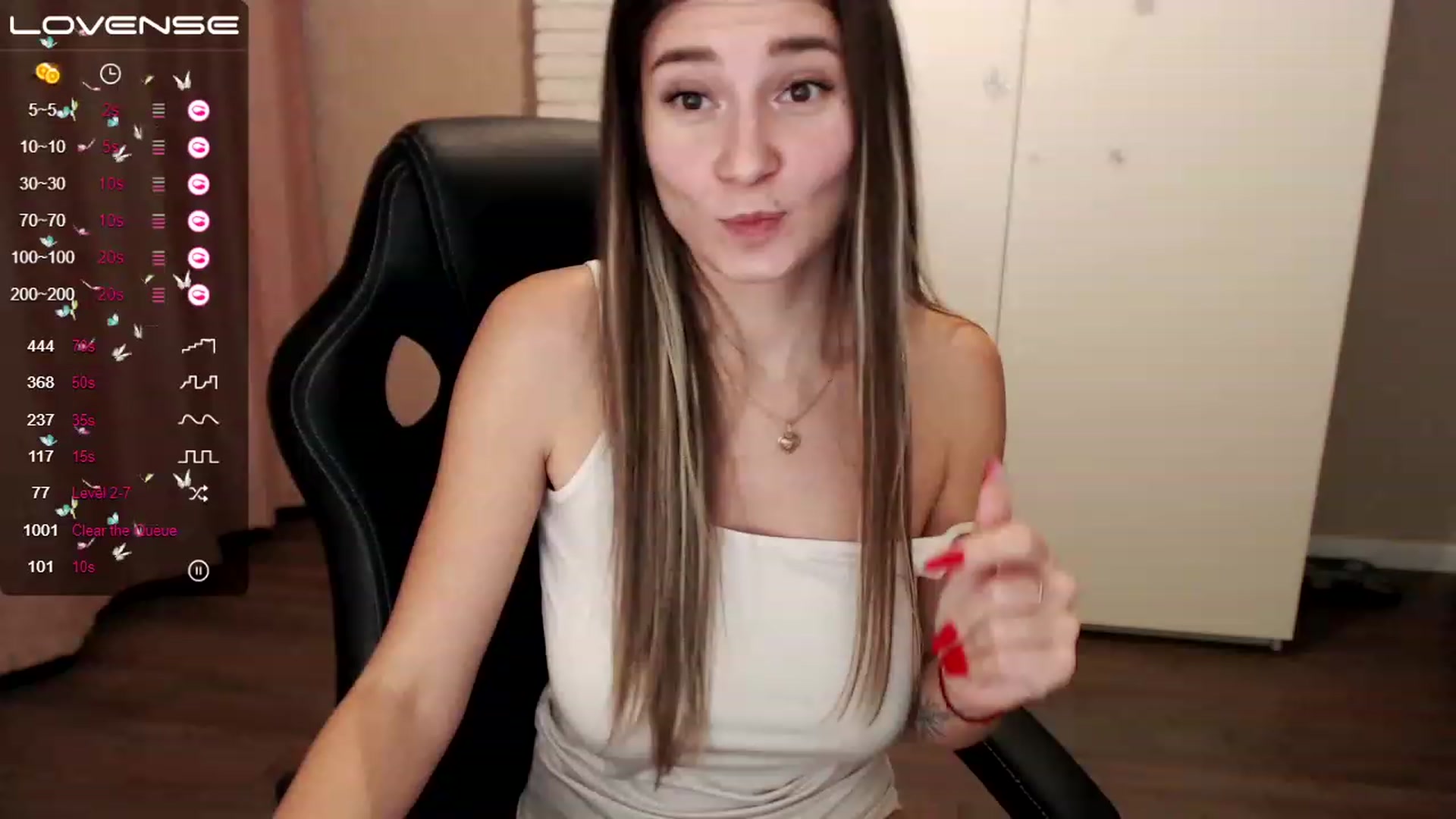 Gallery image thumbnail from HollyMollyy's myfreecams stream on, 01/17/2023, 17:35 image 13 of 20