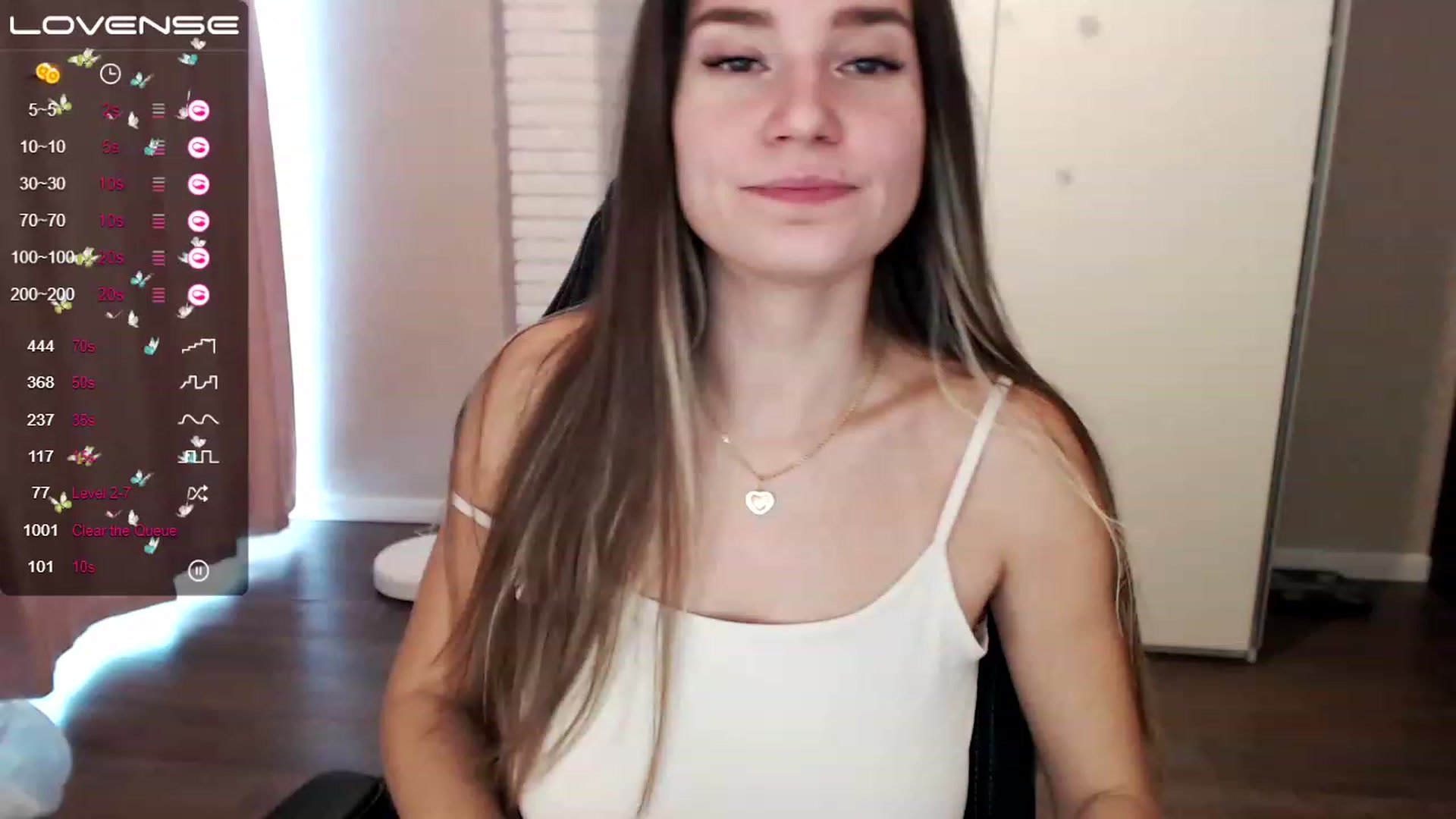 Gallery image thumbnail from HollyMollyy's myfreecams stream on, 01/18/2023, 12:08 image 3 of 20