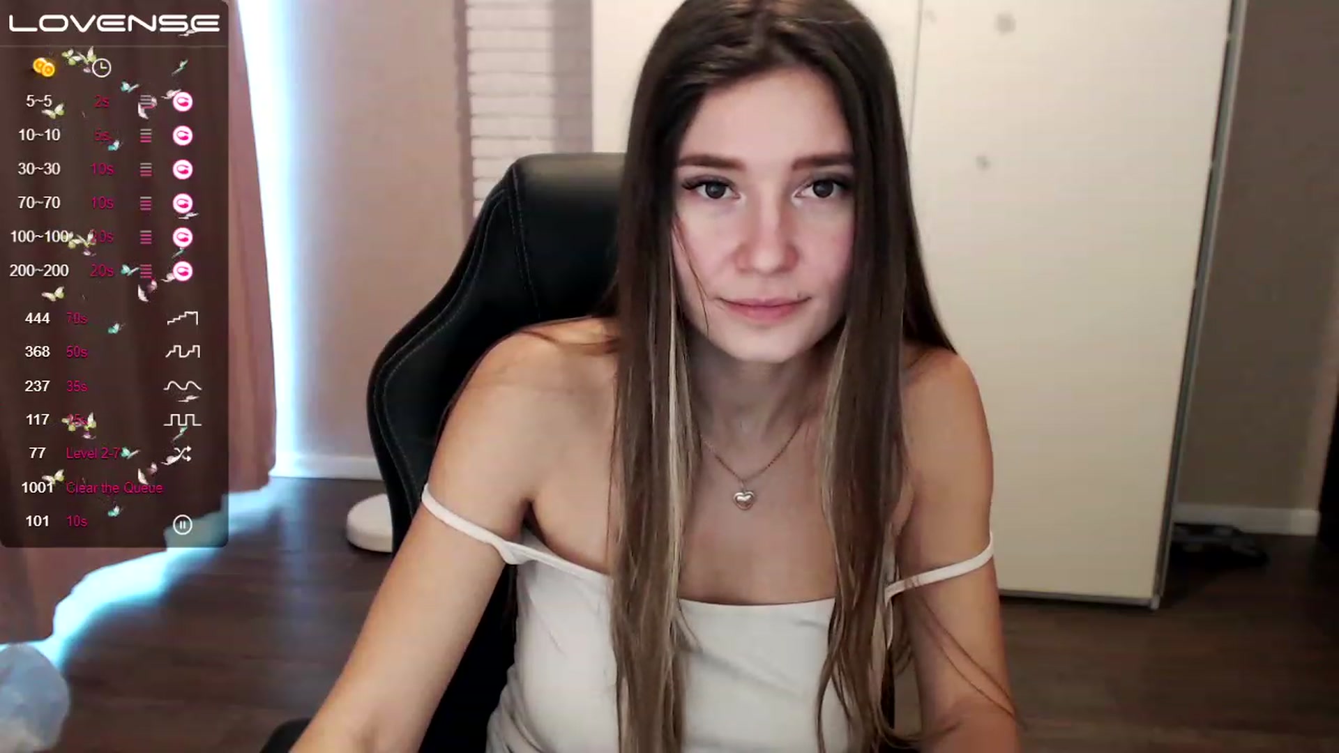 Gallery image thumbnail from HollyMollyy's myfreecams stream on, 01/18/2023, 12:08 image 16 of 20