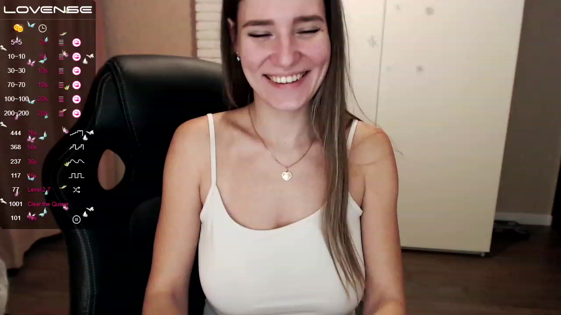 Gallery image thumbnail from HollyMollyy's myfreecams stream on, 01/18/2023, 17:28 image 17 of 20