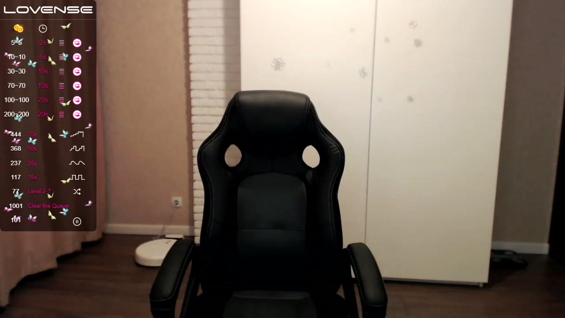 Gallery image thumbnail from HollyMollyy's myfreecams stream on, 01/18/2023, 17:28 image 4 of 20