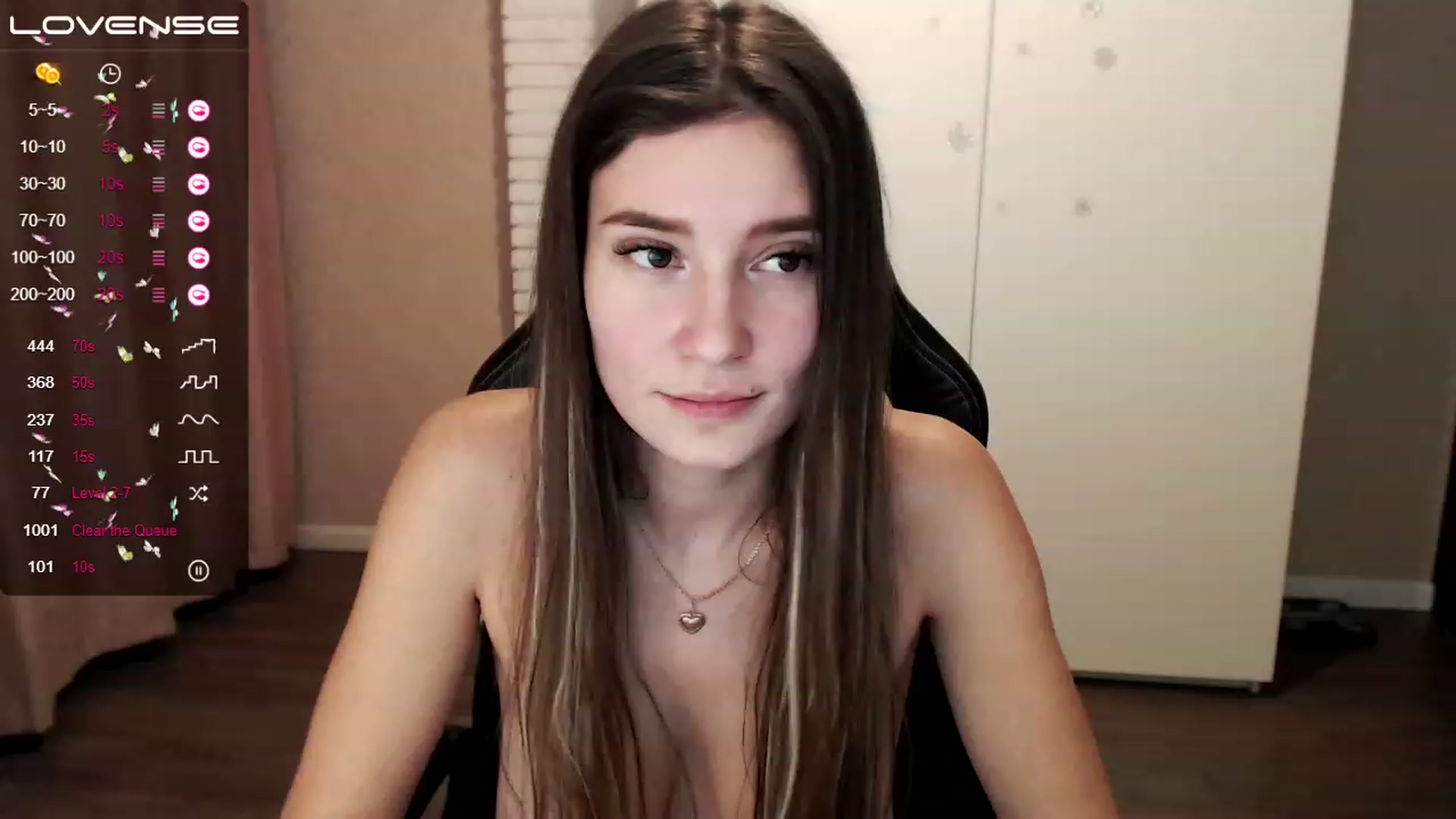 Gallery image thumbnail from HollyMollyy's myfreecams stream on, 01/18/2023, 19:11 image 5 of 20