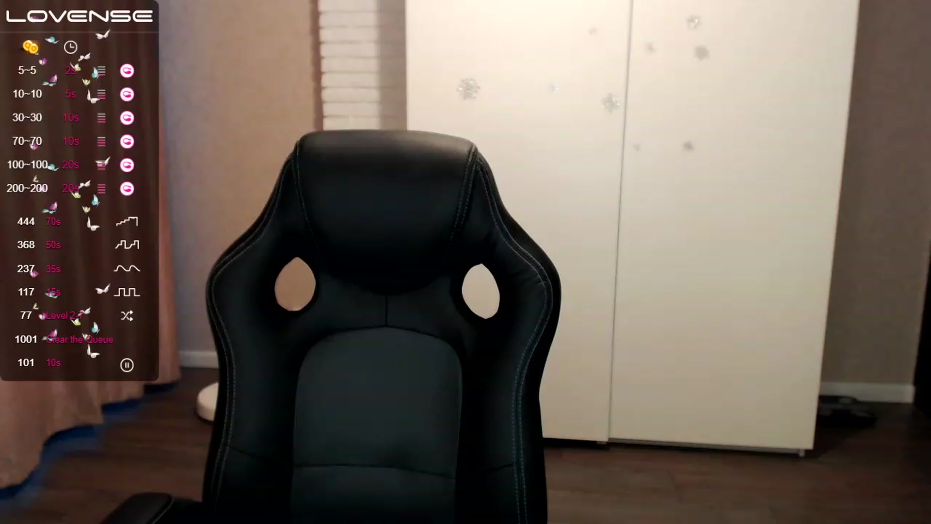 Gallery image thumbnail from HollyMollyy's myfreecams stream on, 01/19/2023, 14:24 image 16 of 20