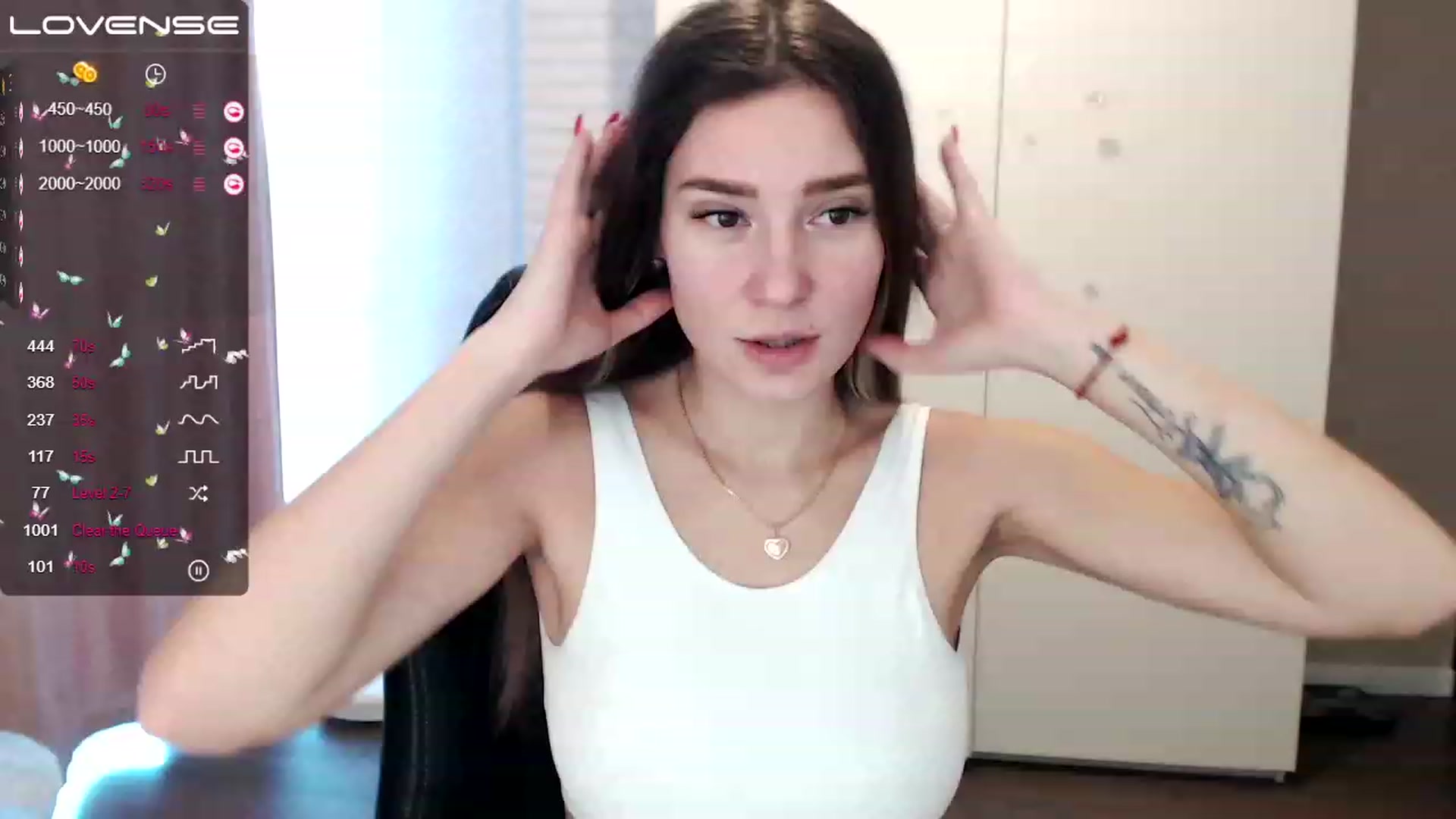 Gallery image thumbnail from HollyMollyy's myfreecams stream on, 01/19/2023, 14:24 image 1 of 20