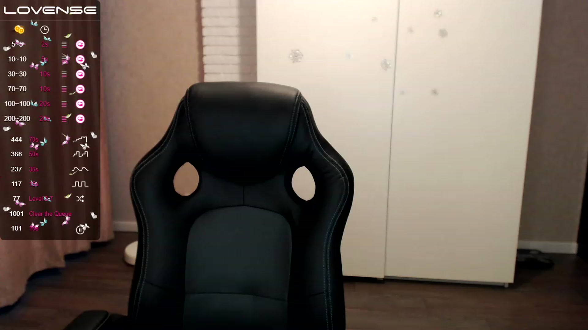 Gallery image thumbnail from HollyMollyy's myfreecams stream on, 01/19/2023, 14:24 image 17 of 20
