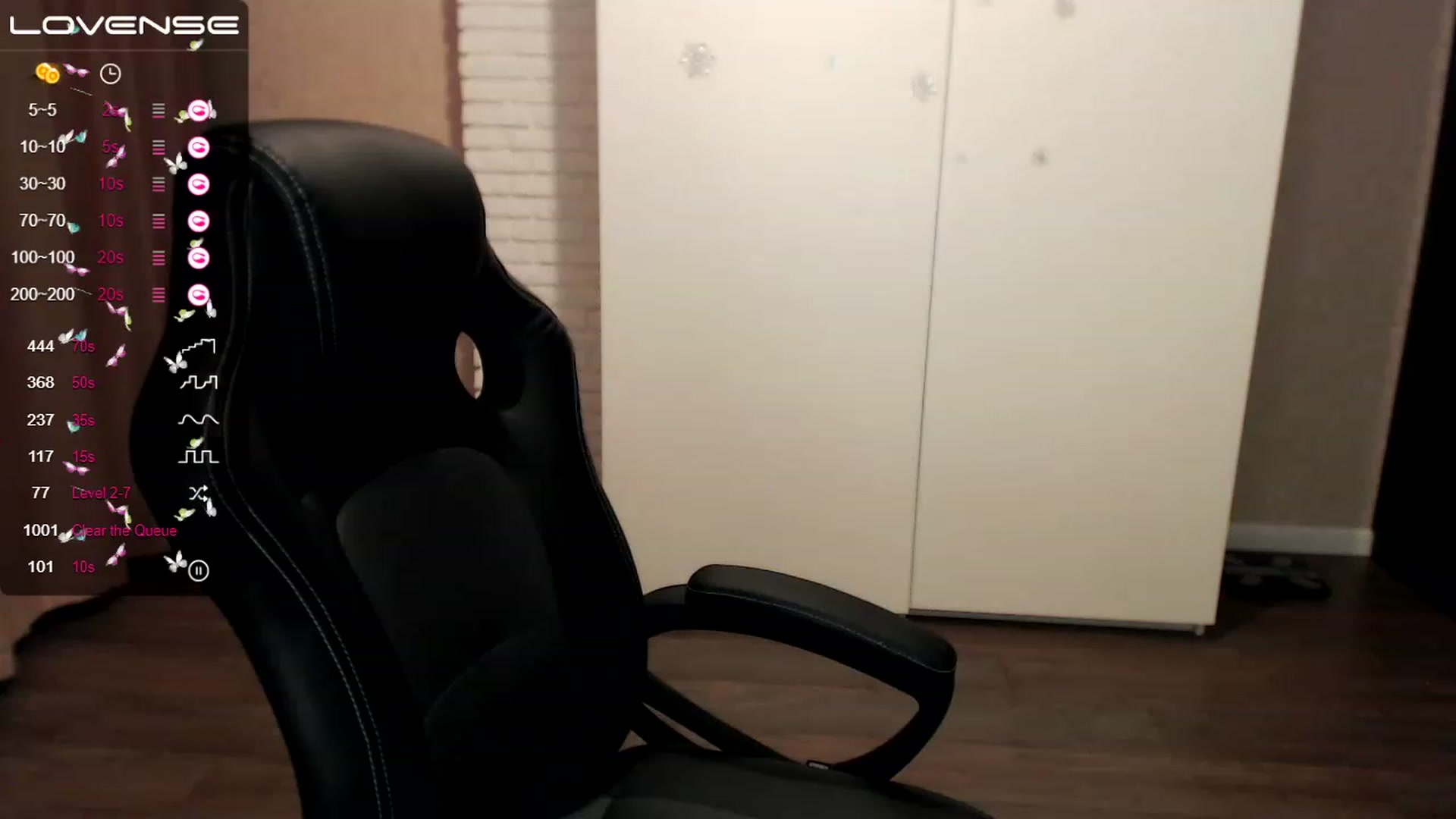 Gallery image thumbnail from HollyMollyy's myfreecams stream on, 01/20/2023, 15:01 image 13 of 20