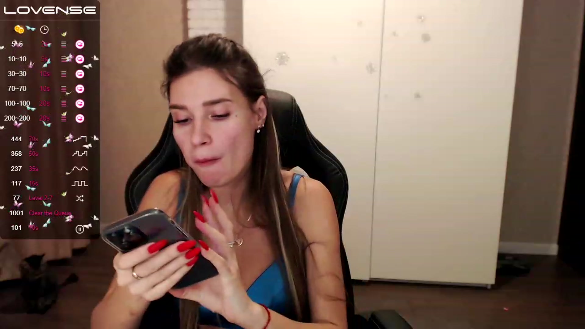 Gallery image thumbnail from HollyMollyy's myfreecams stream on, 01/25/2023, 17:17 image 17 of 20