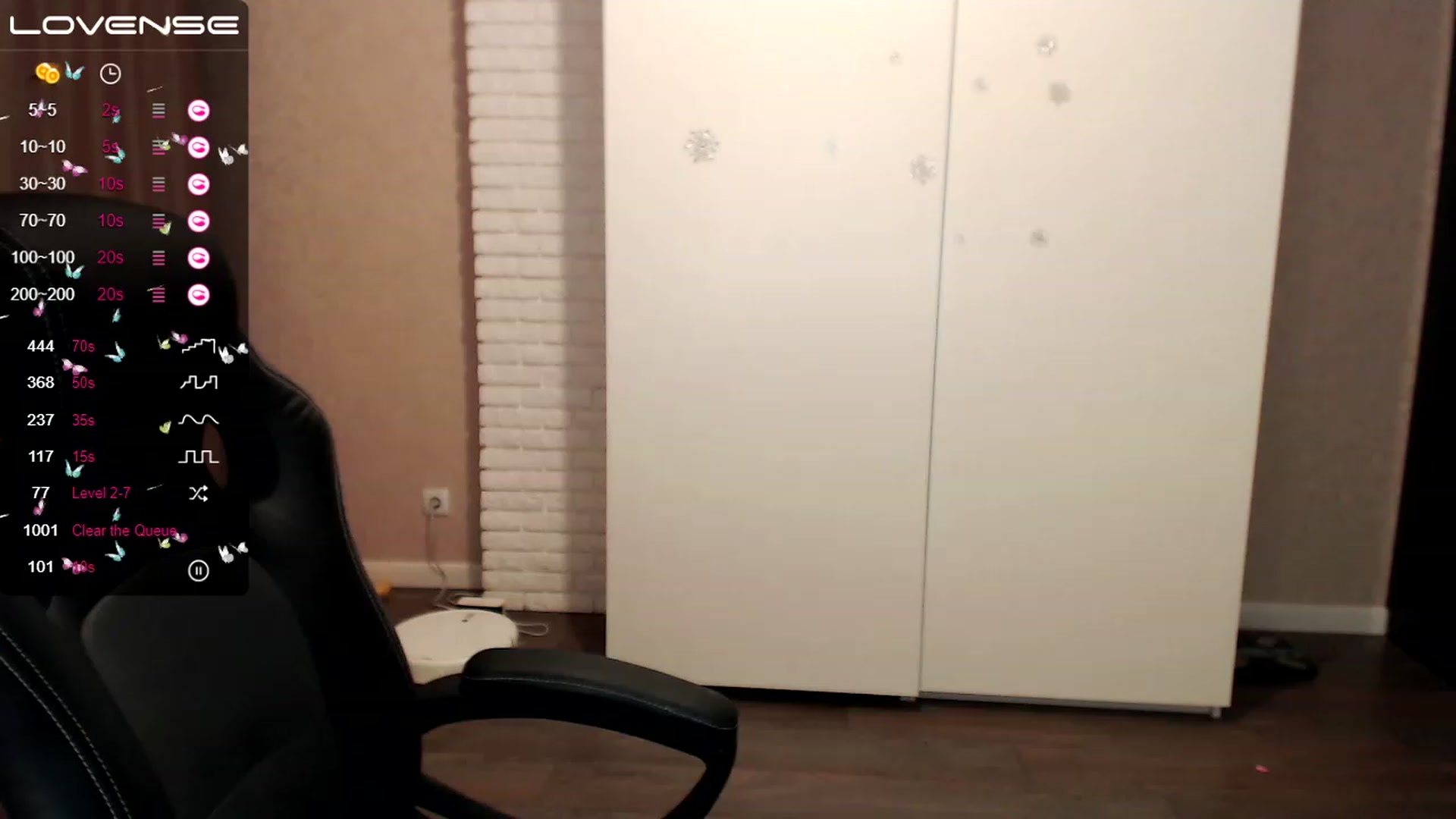Gallery image thumbnail from HollyMollyy's myfreecams stream on, 01/25/2023, 19:54 image 1 of 20
