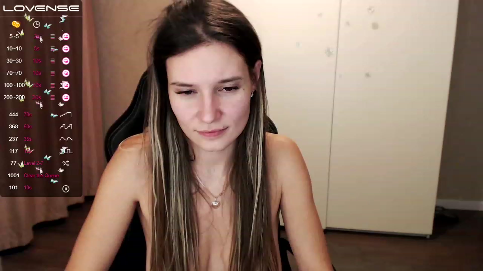 Gallery image thumbnail from HollyMollyy's myfreecams stream on, 01/26/2023, 21:05 image 7 of 20