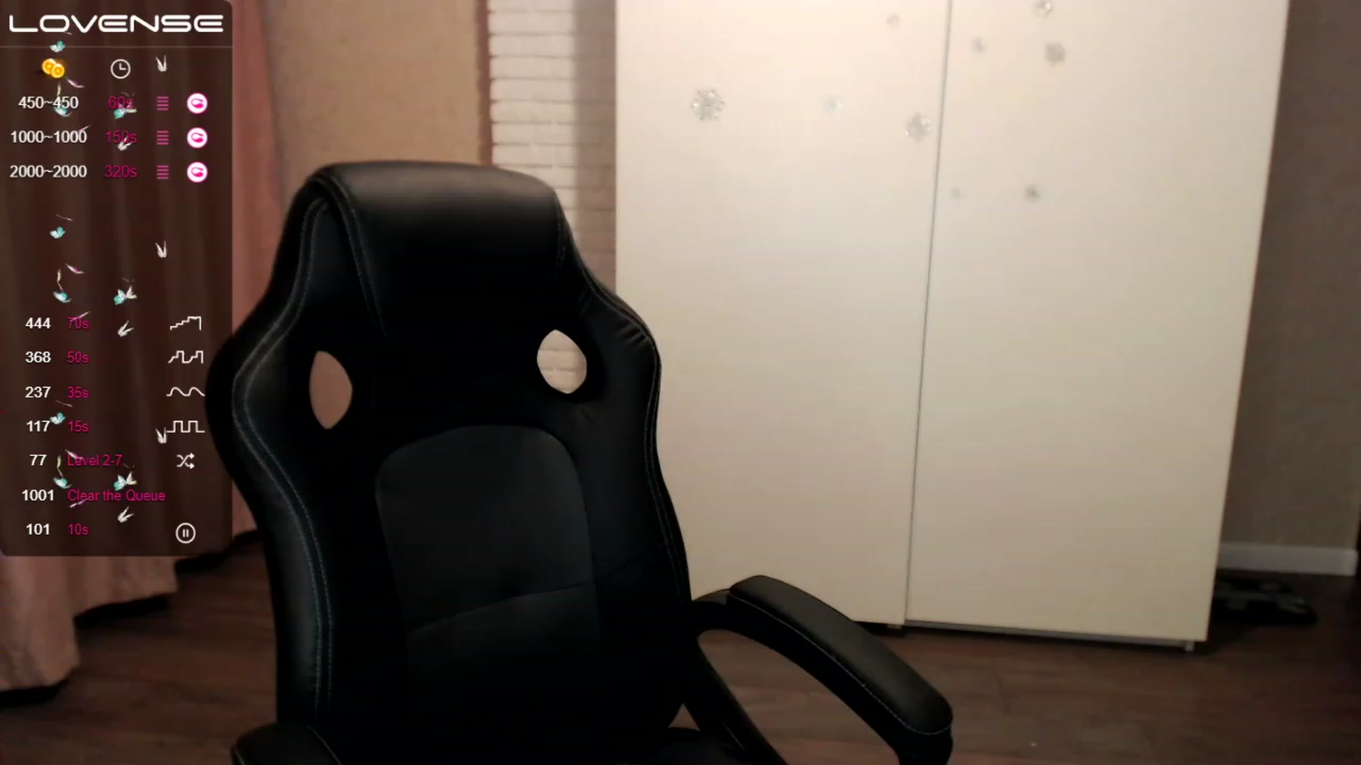 Gallery image thumbnail from HollyMollyy's myfreecams stream on, 01/27/2023, 16:22 image 1 of 20