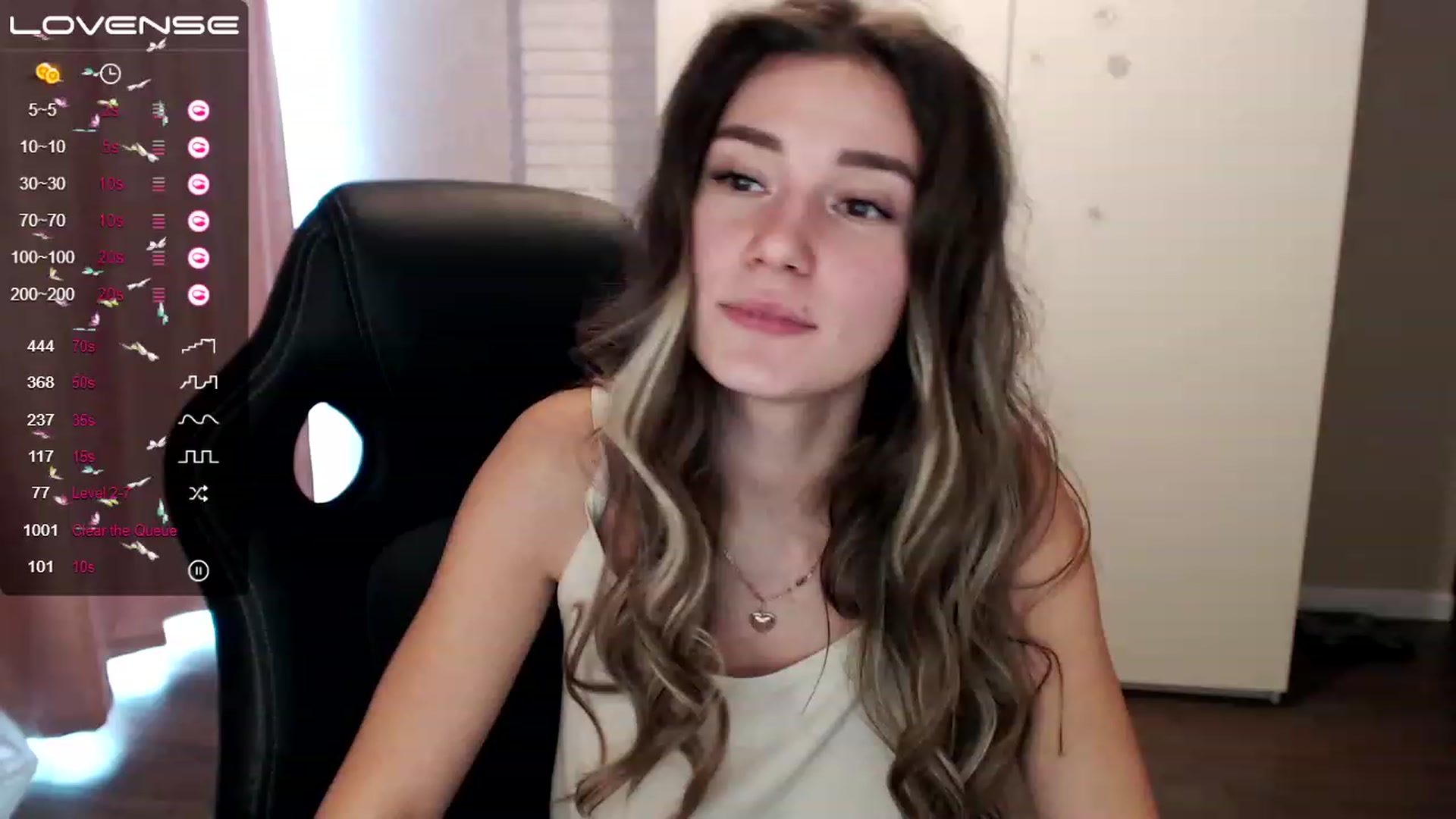 Gallery image thumbnail from HollyMollyy's myfreecams stream on, 02/02/2023, 12:34 image 3 of 20