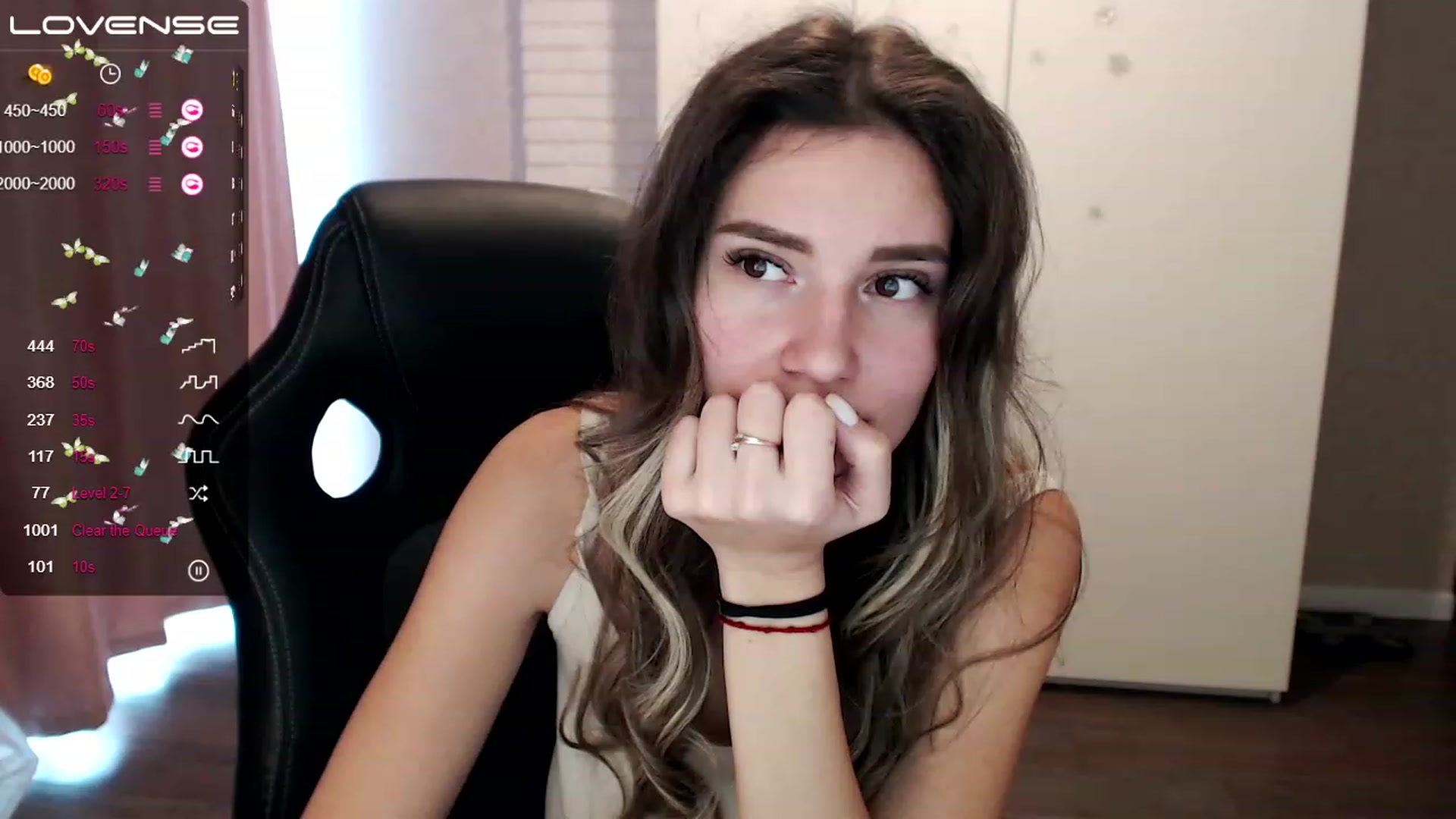 Gallery image thumbnail from HollyMollyy's myfreecams stream on, 02/02/2023, 12:34 image 4 of 20