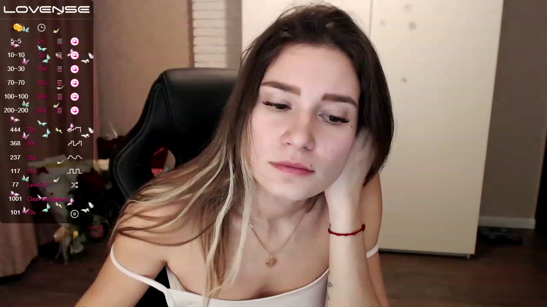 Gallery image thumbnail from HollyMollyy's myfreecams stream on, 02/09/2023, 15:09 image 17 of 20